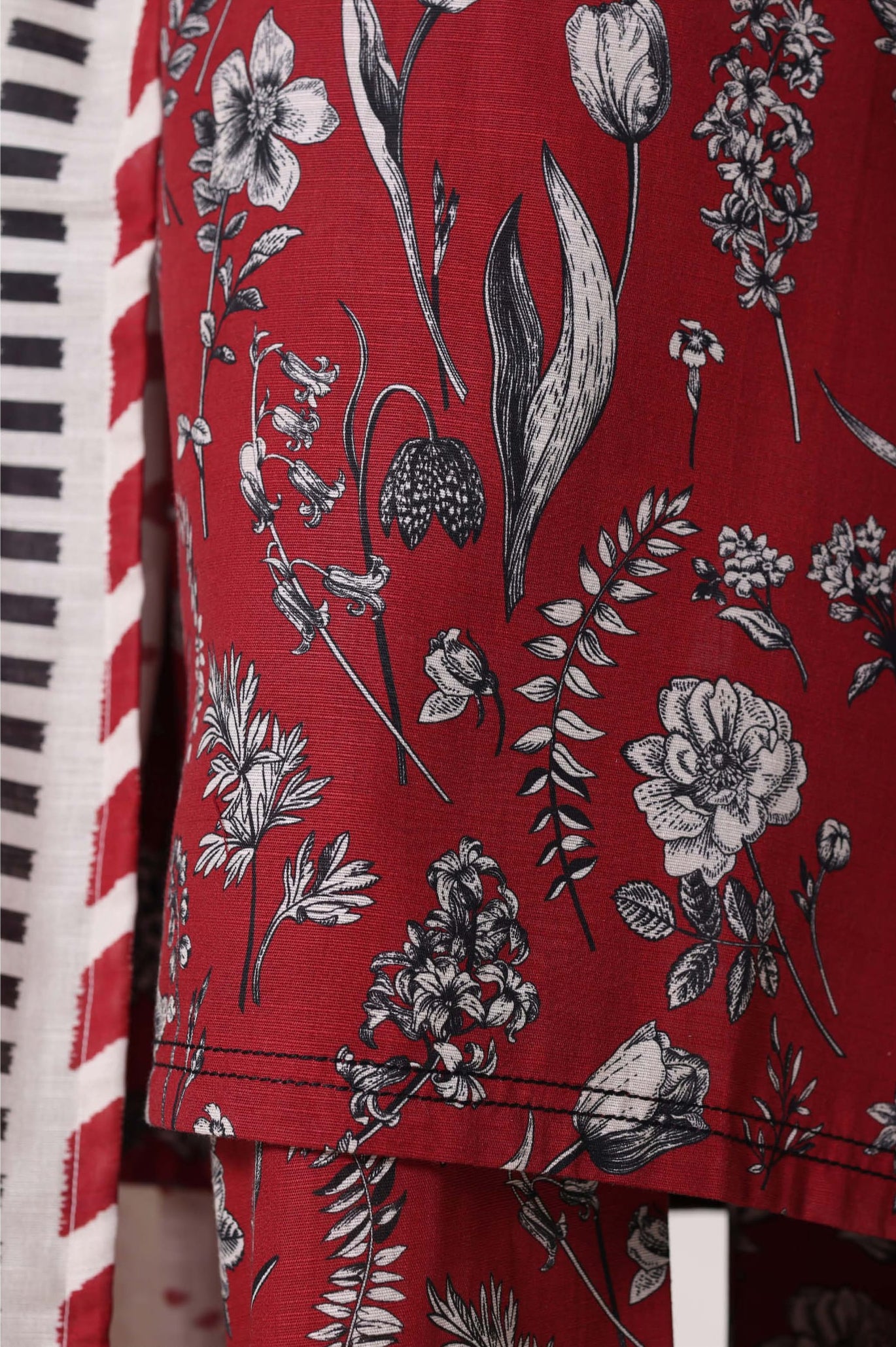 Sadabahar Stitched Printed Khaddar Vol-03 Collection - 2025 (RED)