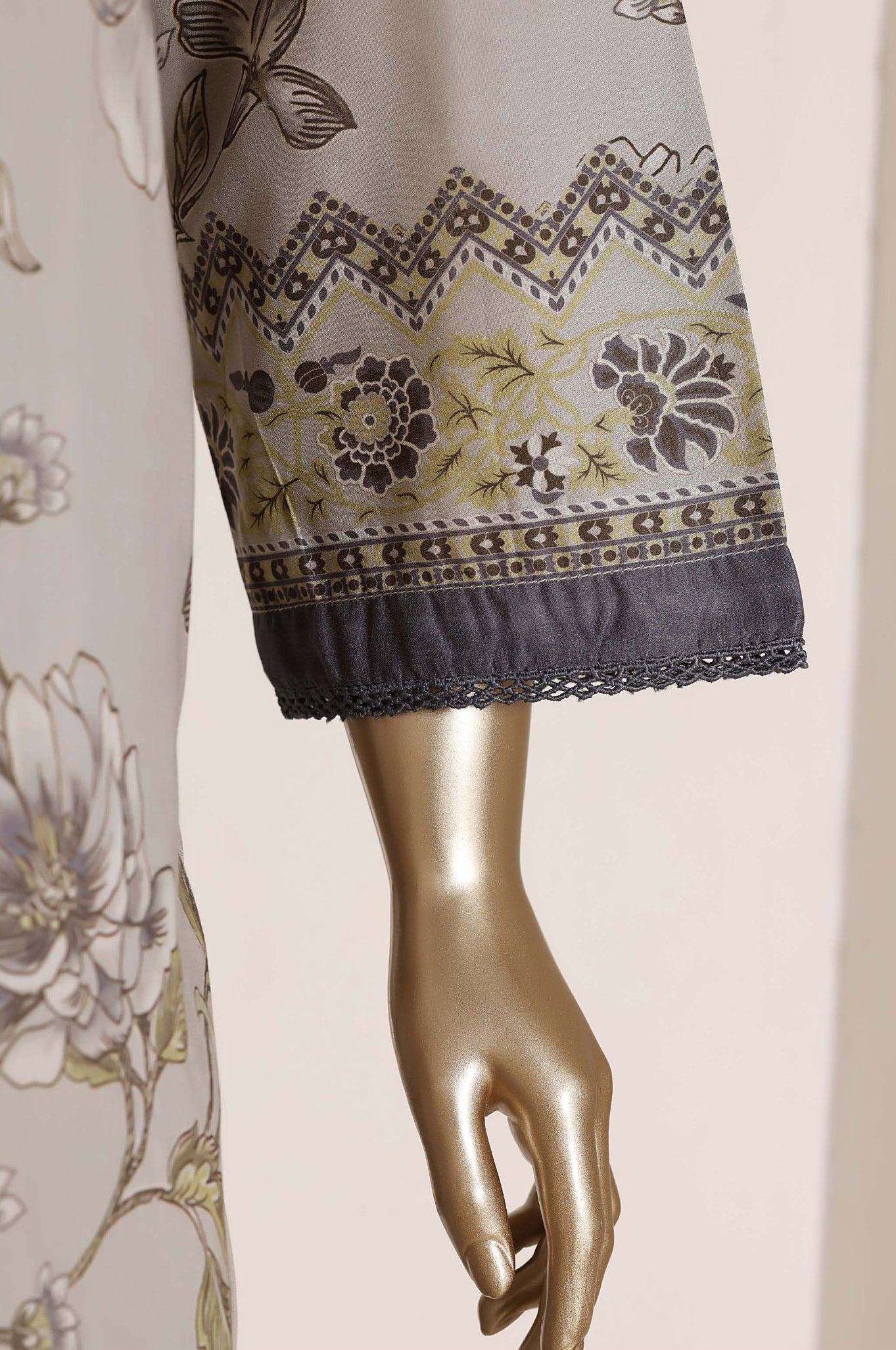 Sadabahar Stitched Printed Lawn Vol-II Collection - 2026 (D-04)