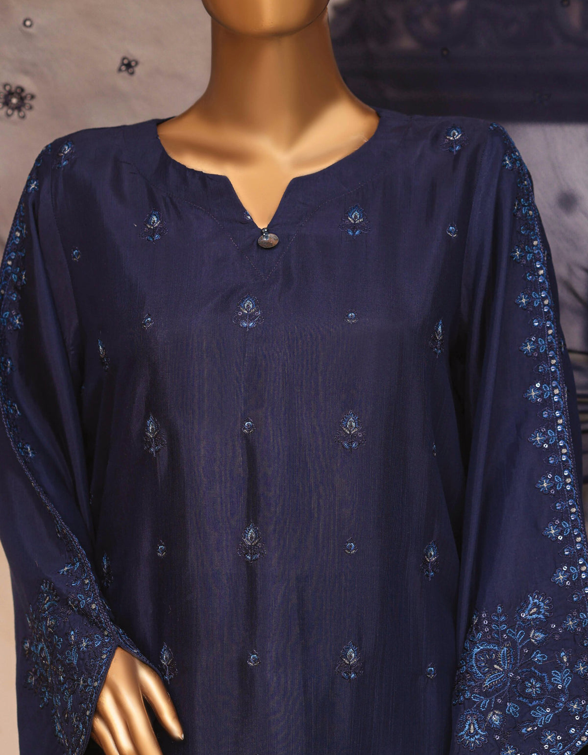 HZ Majestic Stitched 3pc Embroidered Silk Collection - 2026 (D-04)
