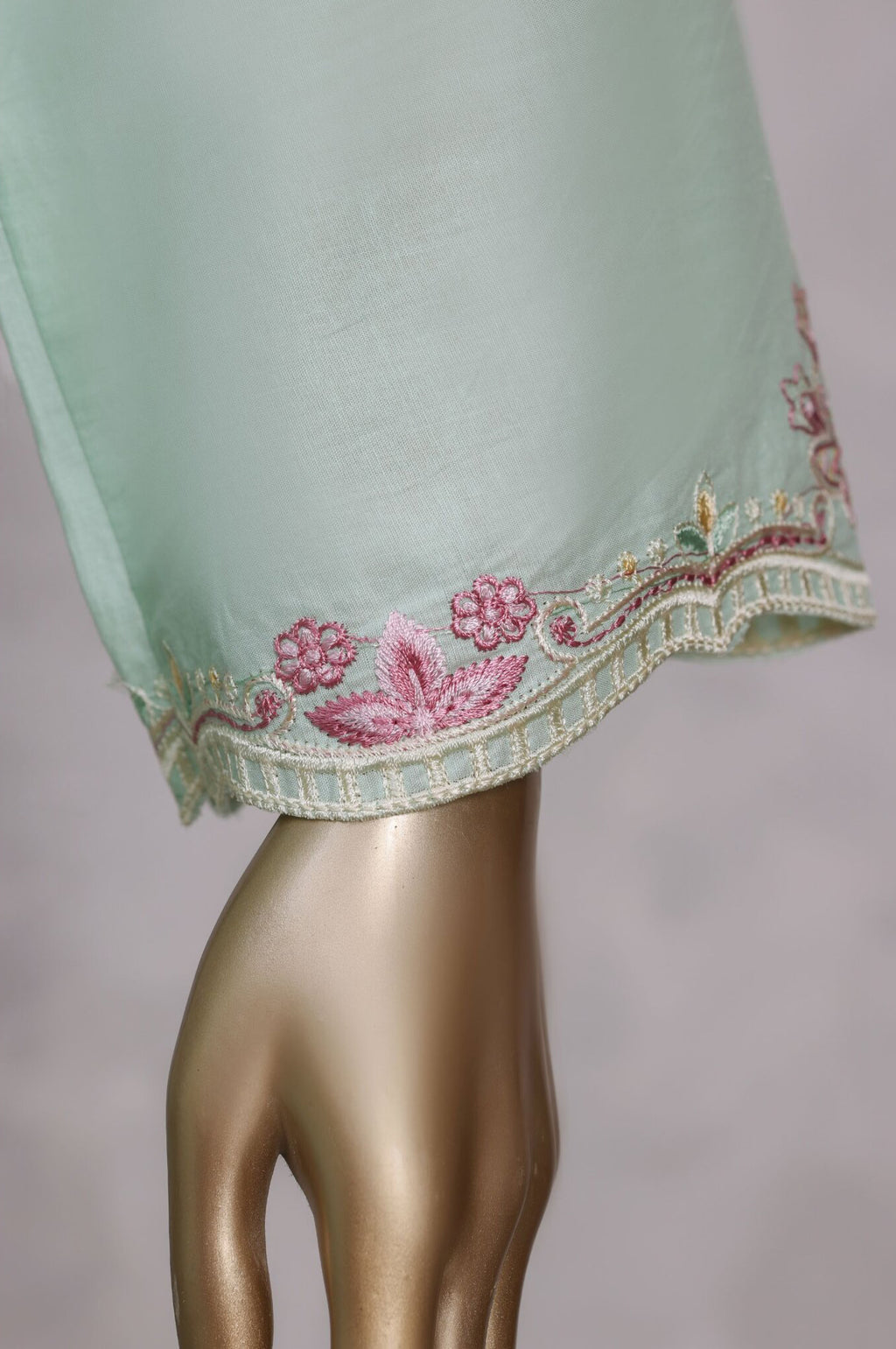 Eclair by Sadabahar | Stitched 3pc Embroidered Lawn Vol-03 Collection - 2026 (D-04)