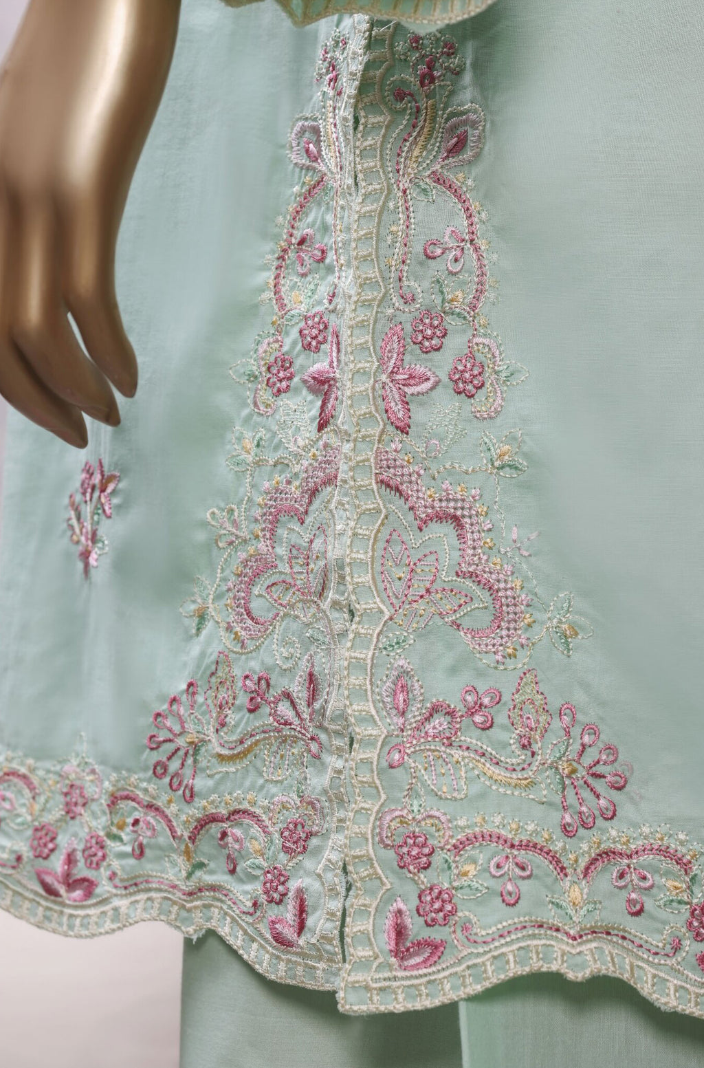 Eclair by Sadabahar | Stitched 3pc Embroidered Lawn Vol-03 Collection - 2026 (D-04)