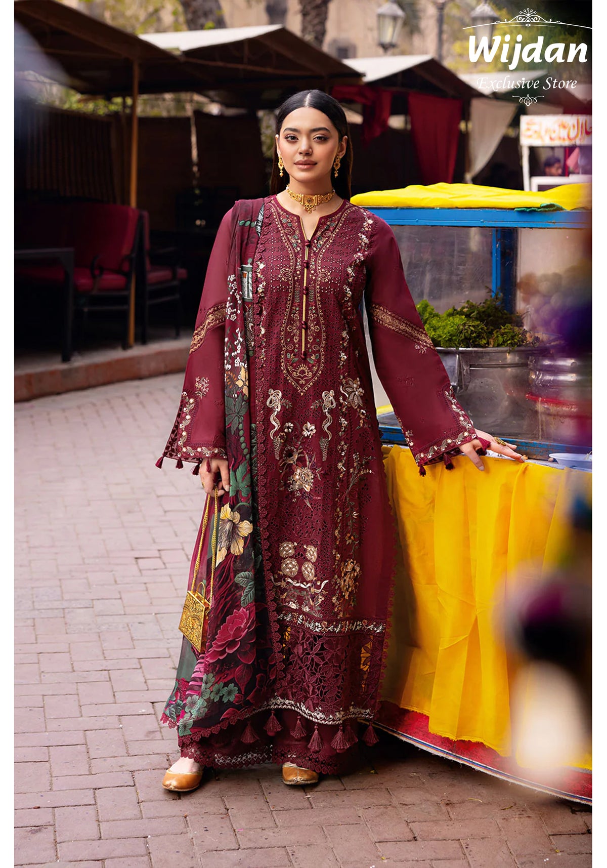 Andaaz Luxury Lawn Collection'25 Vol-11 by Ramsha Z-1104
