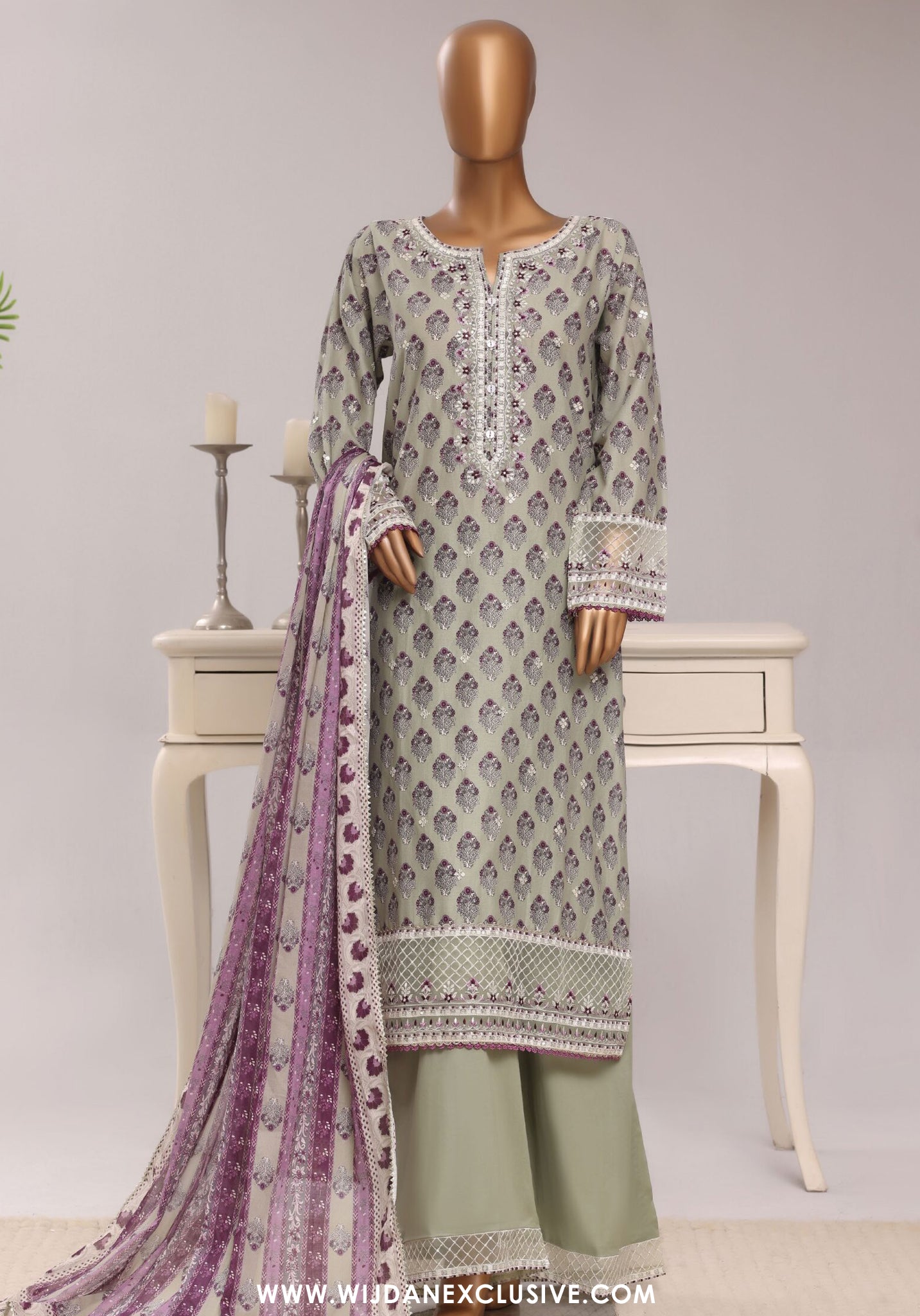 Regal by Sadabahar | Stitched Embroidered Festive Vol-03 Collection – 2026 (D-04)