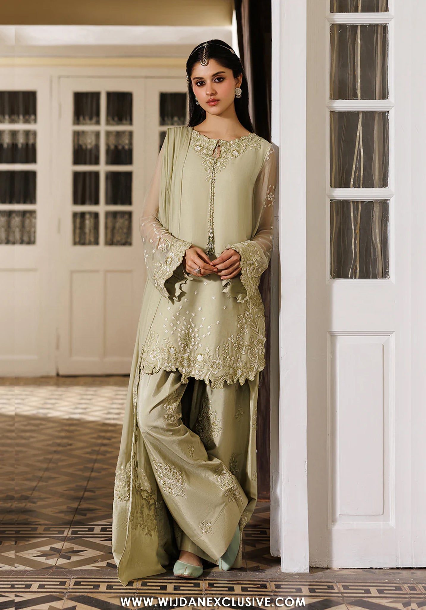 Iznik Unstitched Embroidered Chiffon Semi-Formals Collection - 2026 CC-101