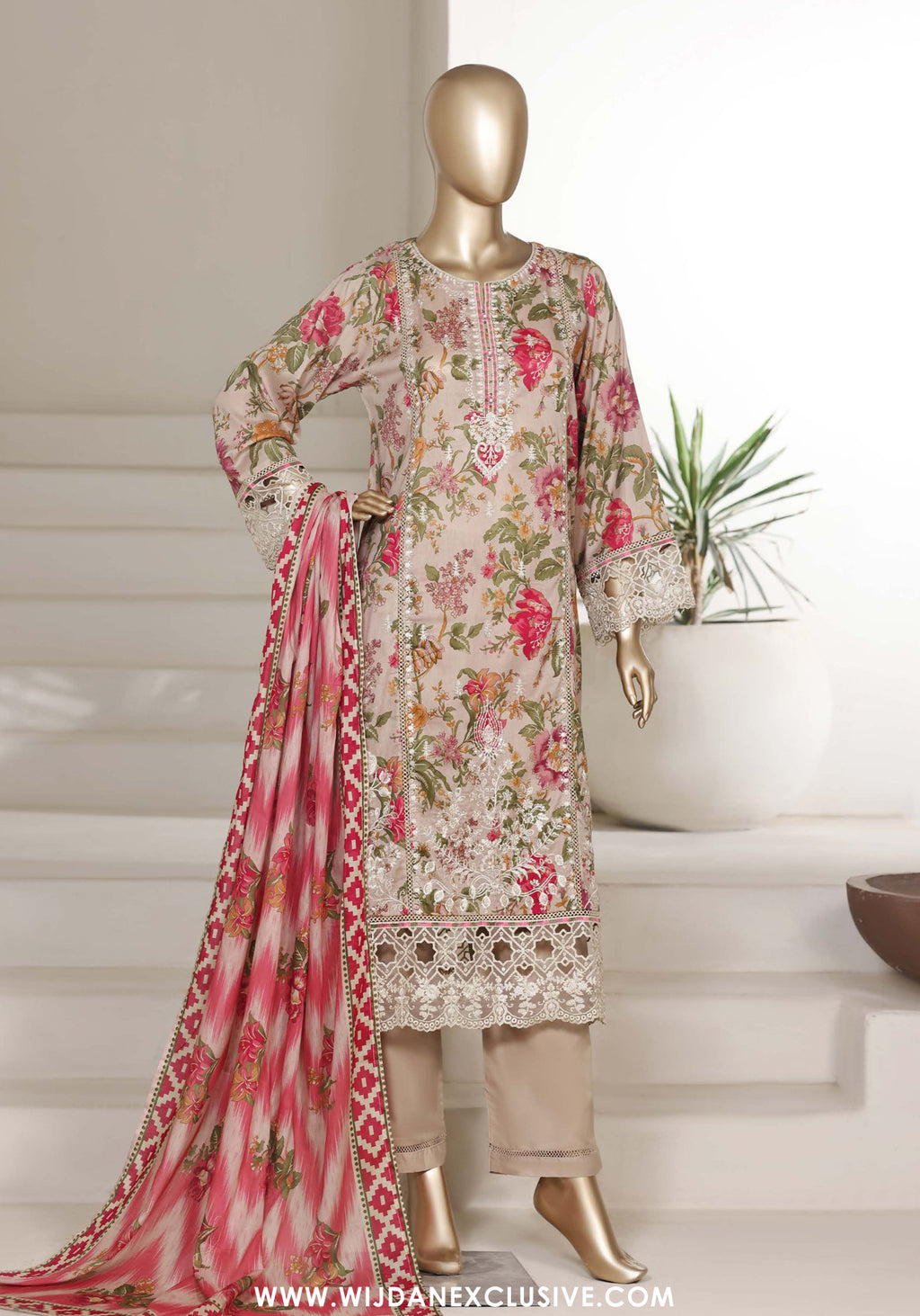 Sadabahar Signature Stitched Embroidered Lawn Vol-IV Collection - 2026 (D-04)