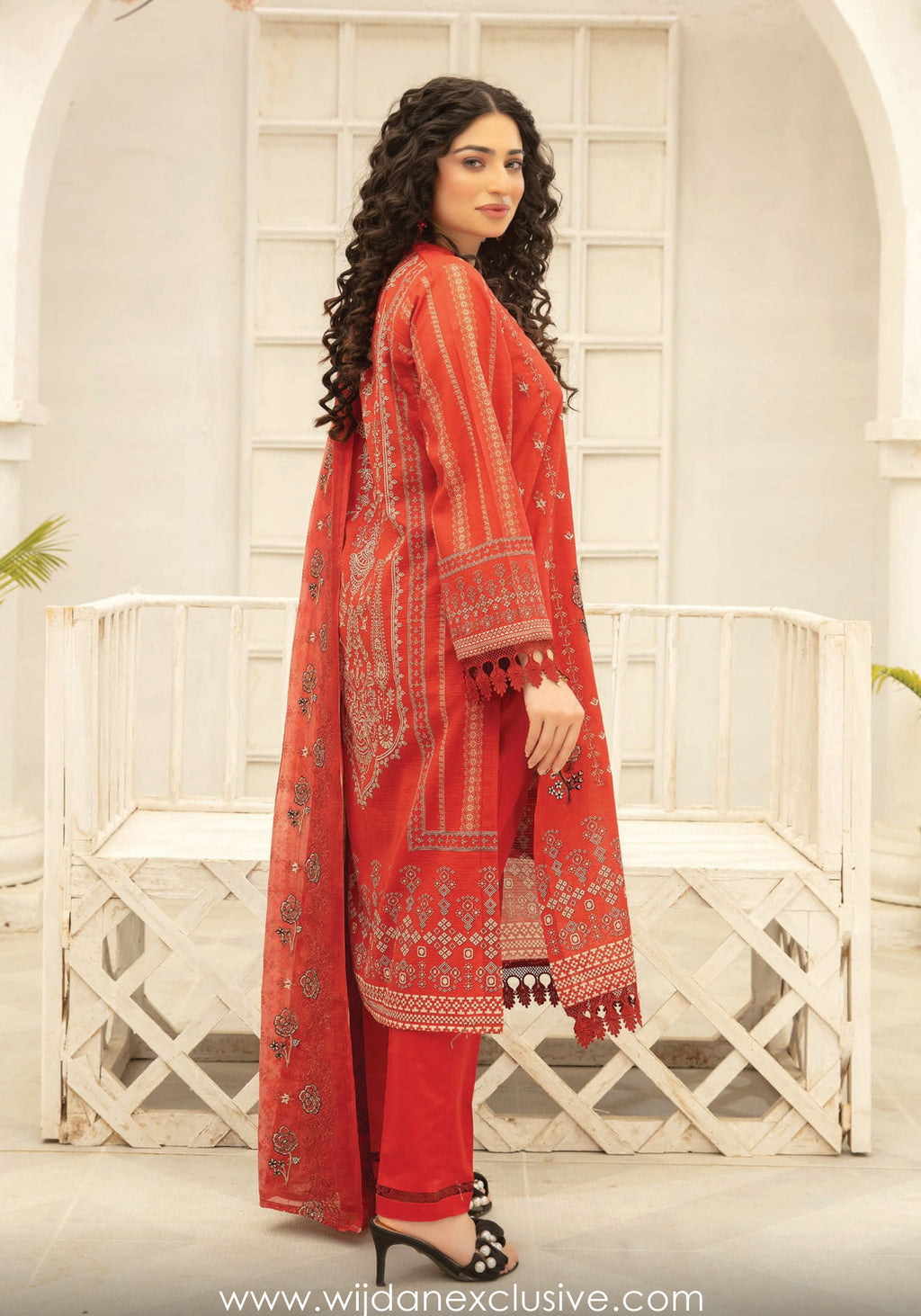 Abisha Digital Printed Bana Doria Embroidered Lawn Collection D-04