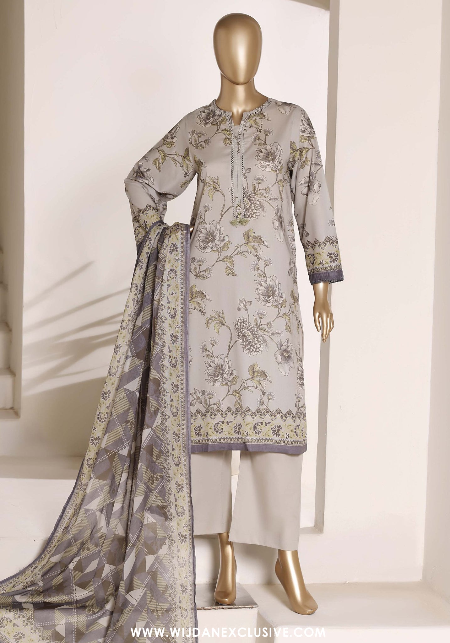 Sadabahar Stitched Printed Lawn Vol-II Collection - 2026 (D-04)