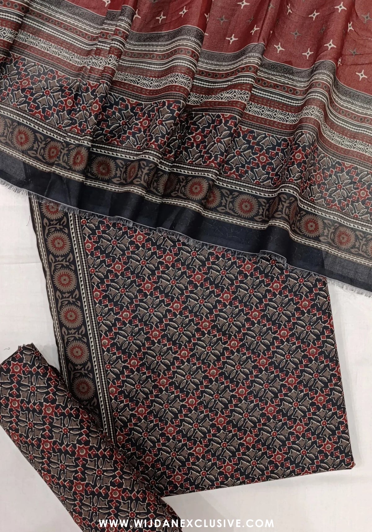 Bin Saeed Unstitched 3PC Digital Printed Cambric Collection - 2025 D-04