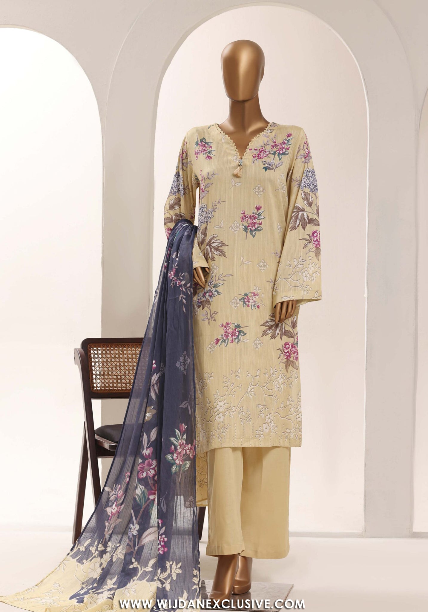 Sadabahar Stitched Printed Lawn Vol-12 Collection – 2026 (D-04)