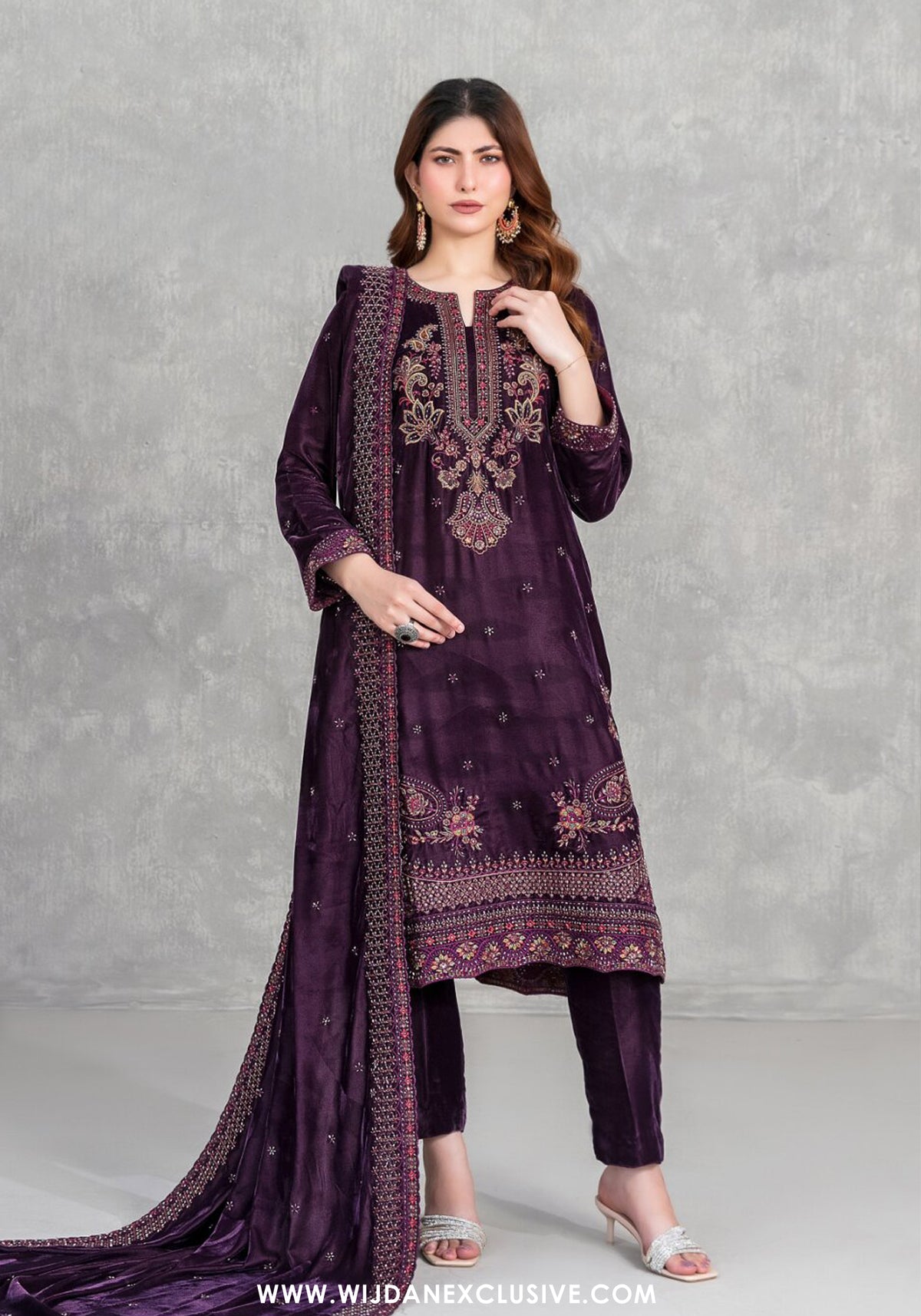 Sincera by Tawakkal | Unstitched Fancy Embroidered Velvet Collection - 2026 (D-5708)