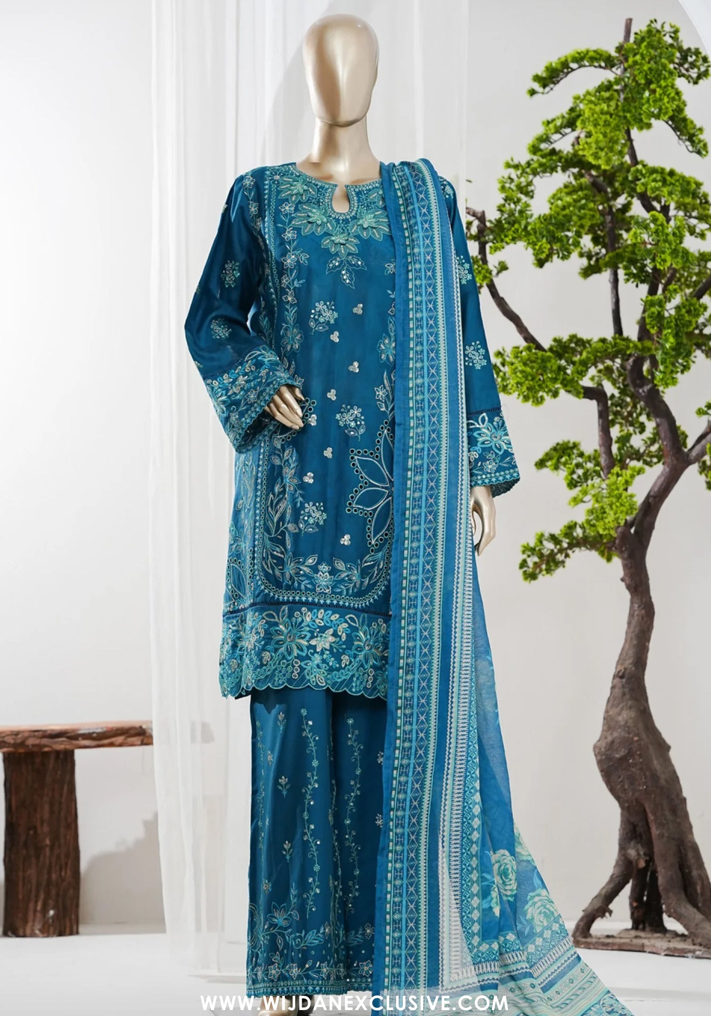 Bin Saeed Stitched 3pc Luxury Embroidered Jacquard Collection - 2026 (D-04)