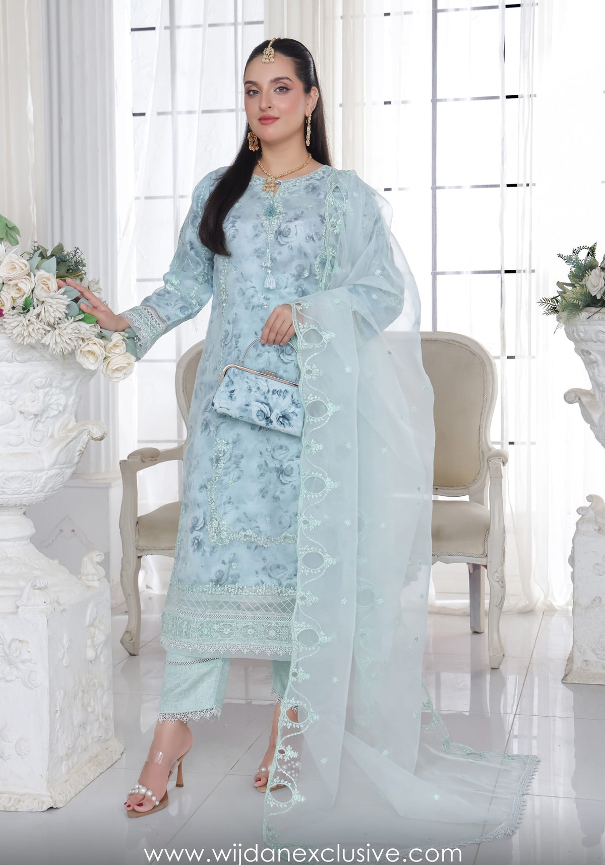 Bint-e-Noor Husna Festive Stitched Formal Collection'25 D-04