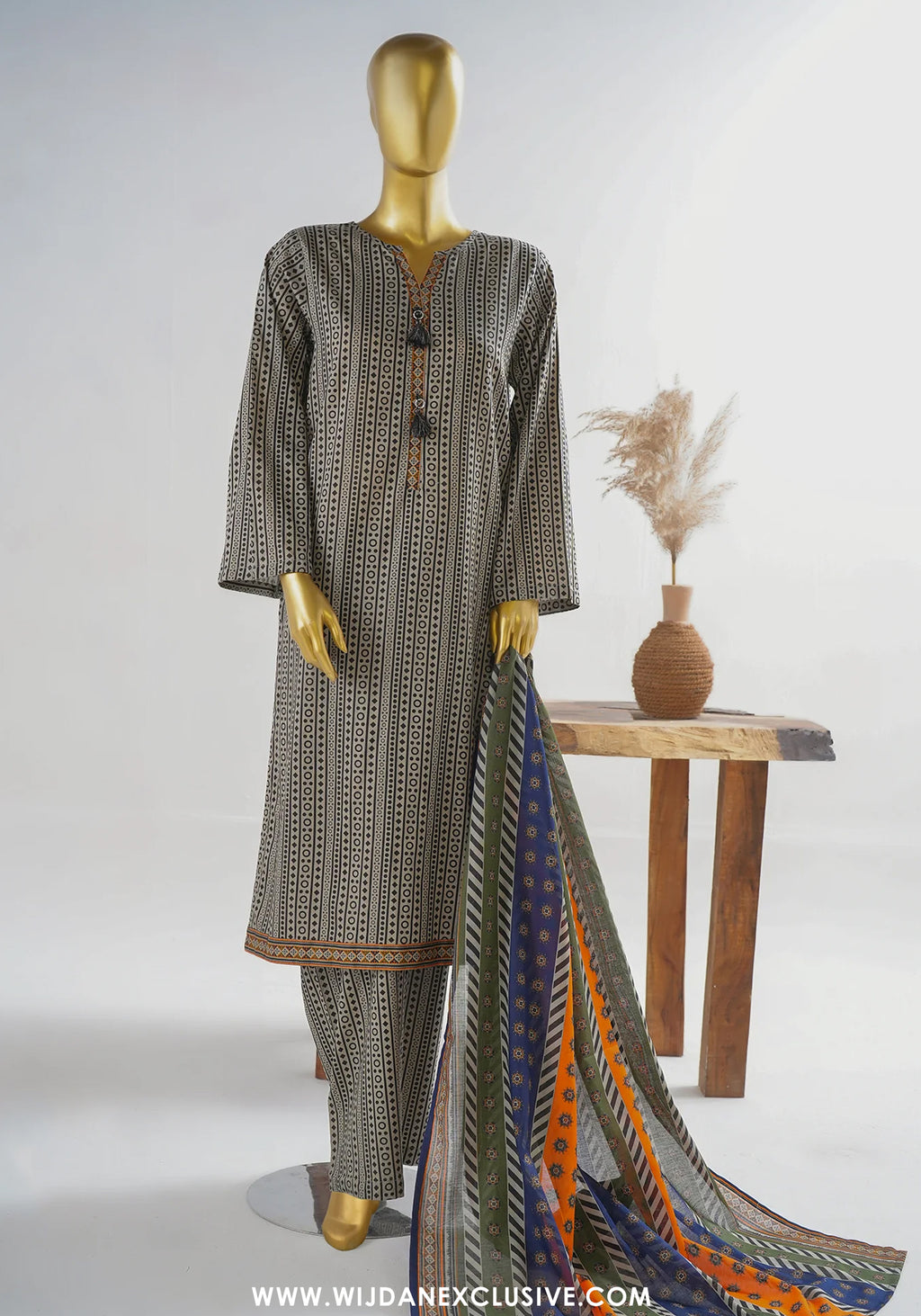 Bin Saeed Stitched Exclusive Printed Lawn Vol-08 Collection – 2026 (D-04)