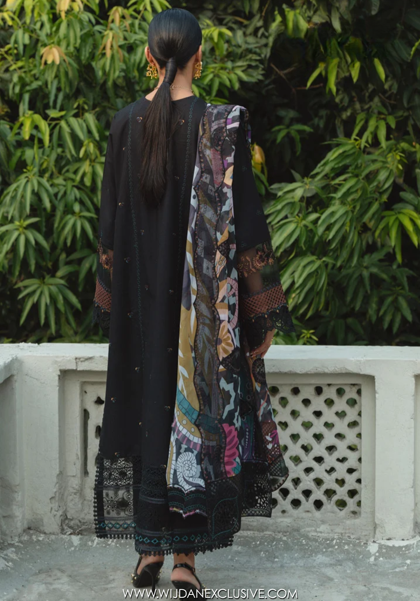 Izel by Marjjan | Unstitched Karandi Embroidered Collection - 2026 (MSK-02-B)