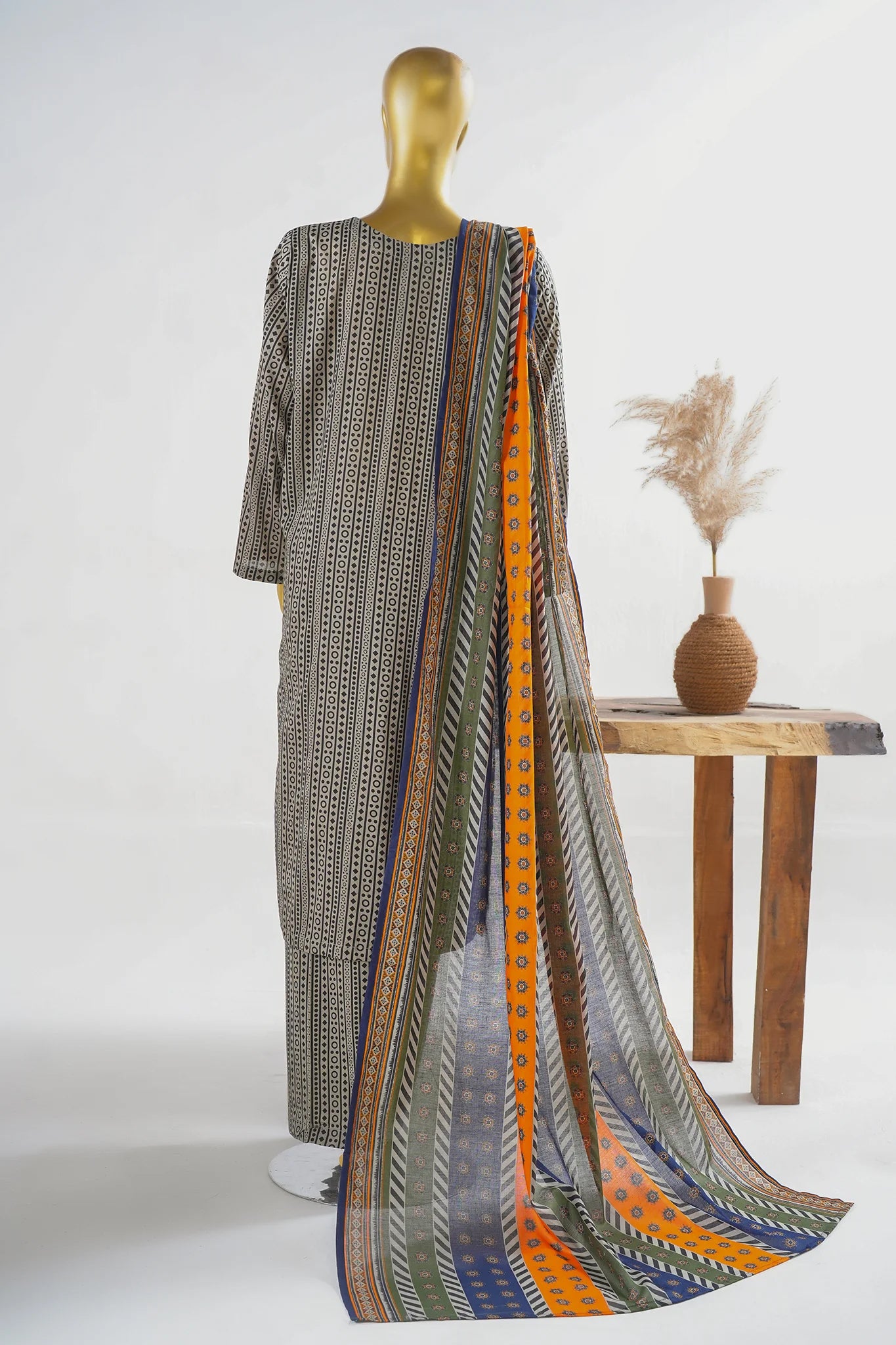Bin Saeed Stitched Exclusive Printed Lawn Vol-08 Collection – 2026 (D-04)