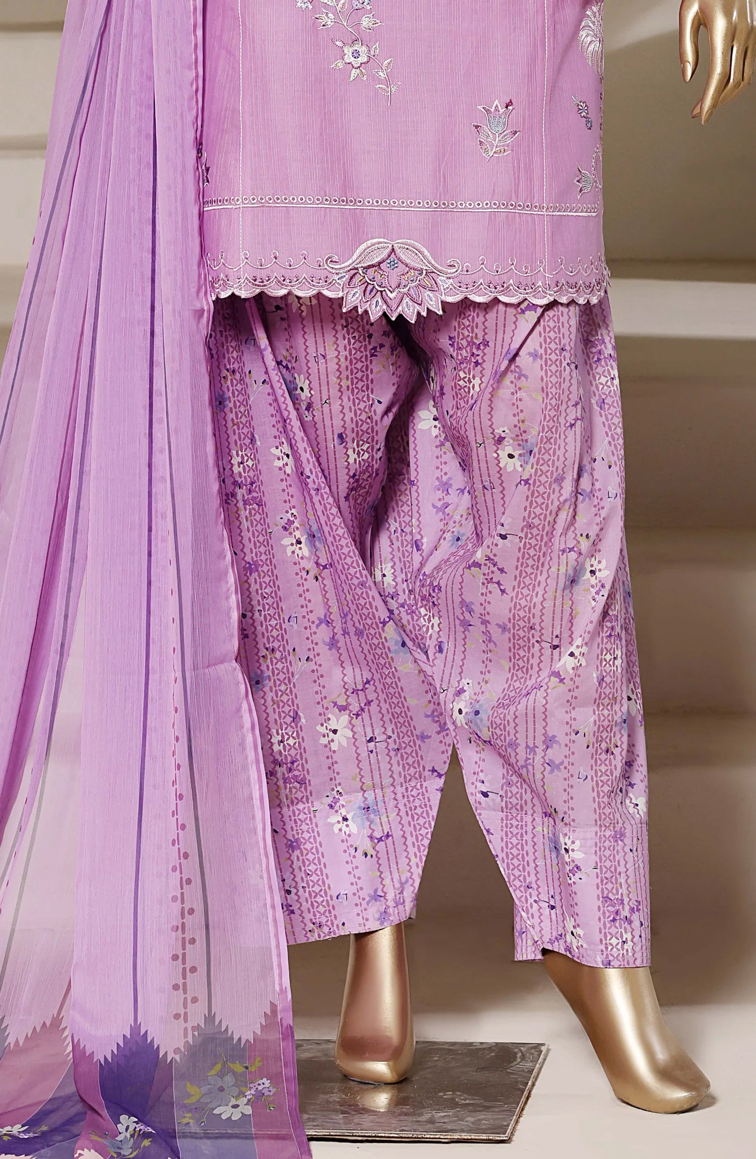 Eclair by Sadabahar | Stitched 3pc Embroidered Lawn Vol-02 Collection - 2026 (D-04)