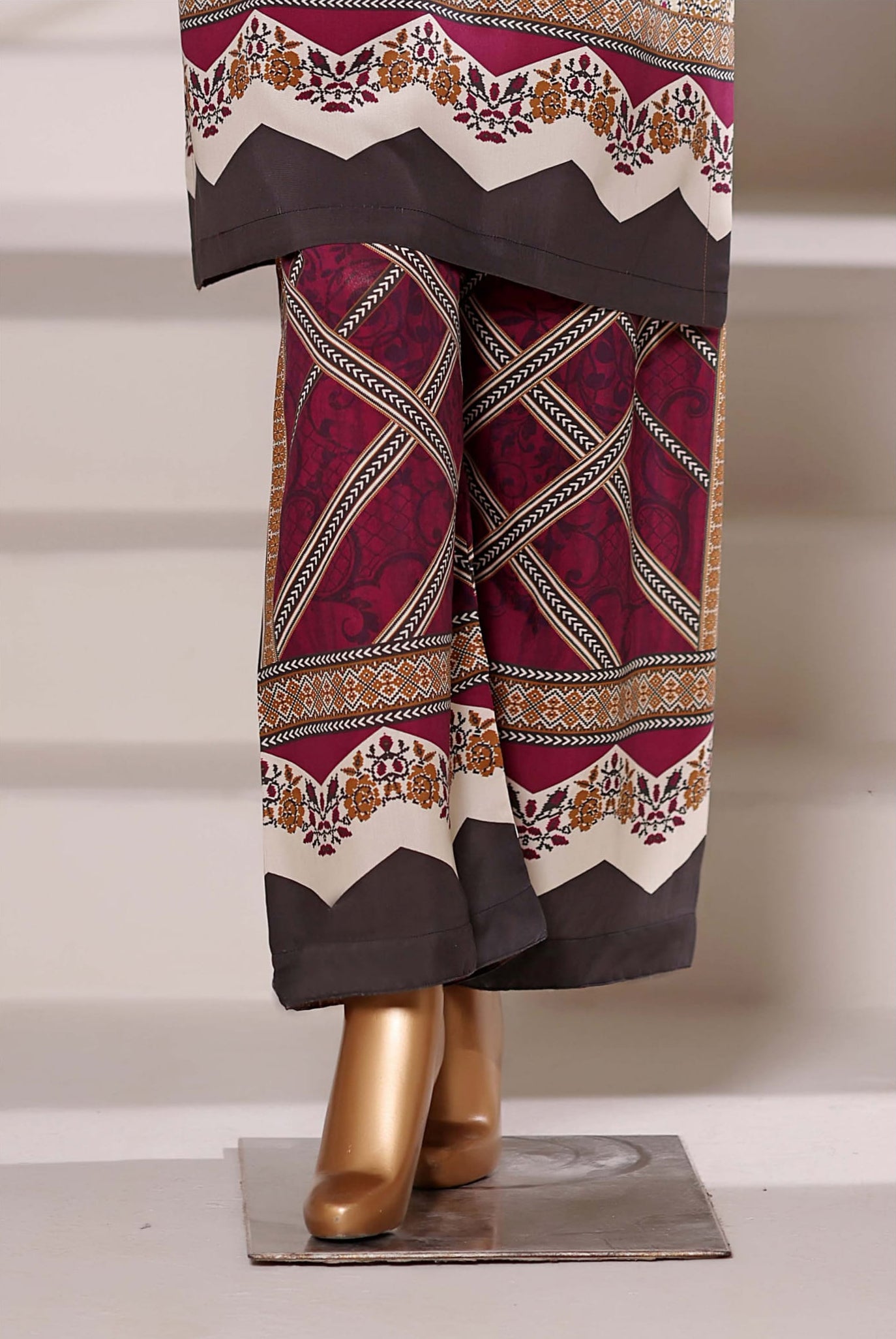 Sadabahar Stitched Printed Viscose 2PC Set Collection - 2025 (BROWN)
