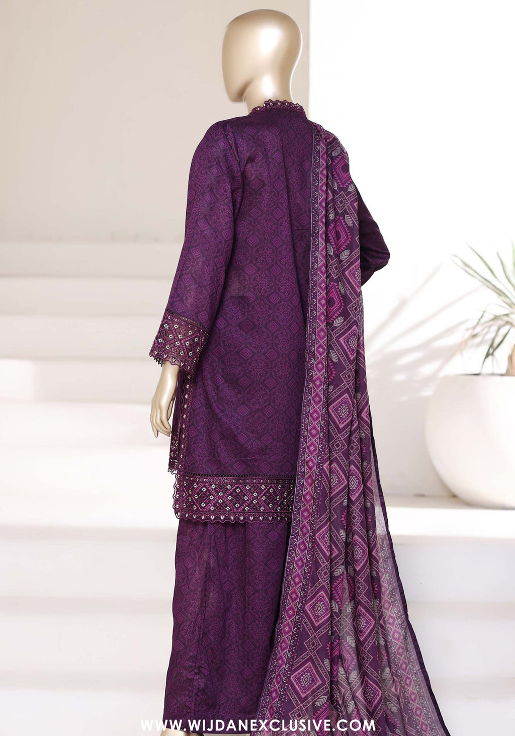 Malika by Sadabahar | Stitched Festive Vol-II Collection - 2026 (D-05)