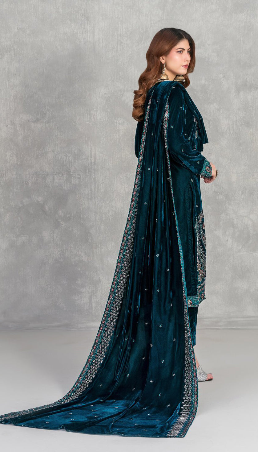 Sincera by Tawakkal | Unstitched Fancy Embroidered Velvet Collection - 2026 (D-5709)