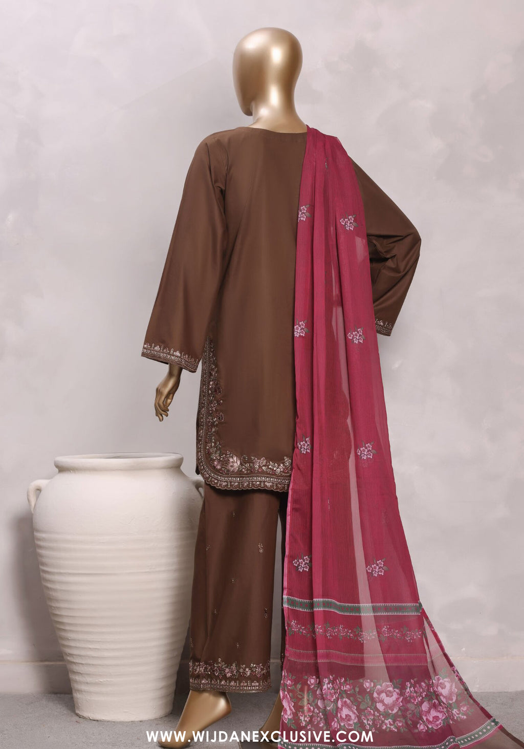Eclair by Sadabahar | Stitched 3pc Embroidered Lawn Vol-03 Collection - 2026 (D-05)