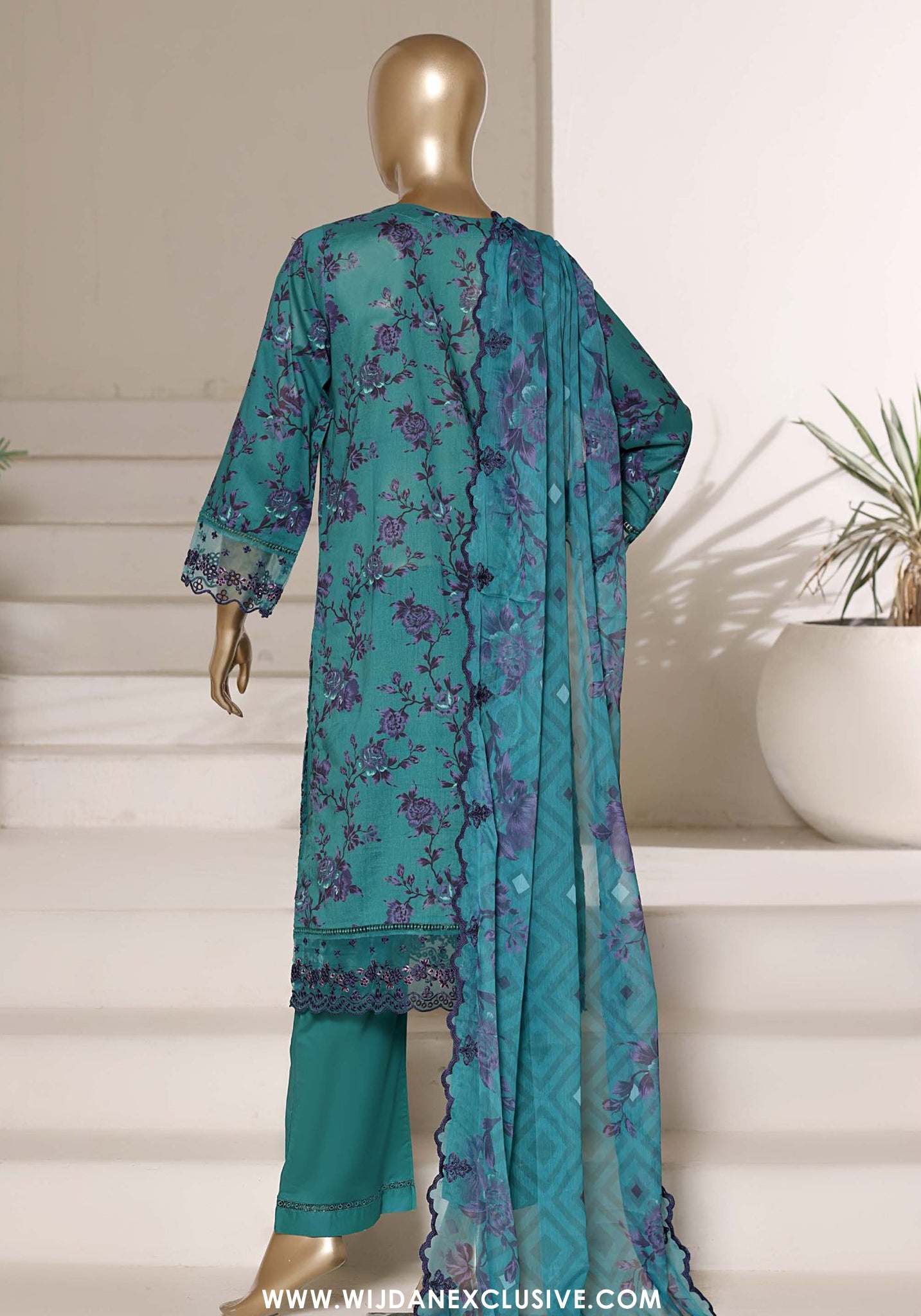 Sadabahar Signature Stitched Embroidered Lawn Vol-III Collection - 2026 (D-05)