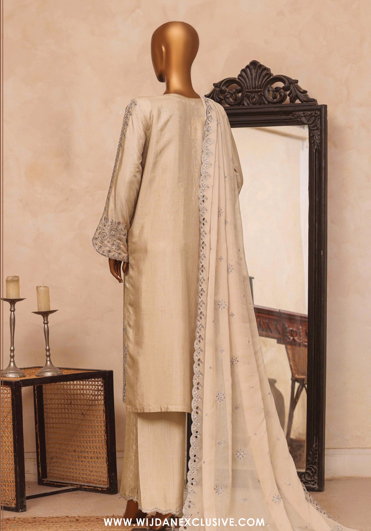 HZ Majestic Stitched 3pc Embroidered Silk Collection - 2026 (D-05)