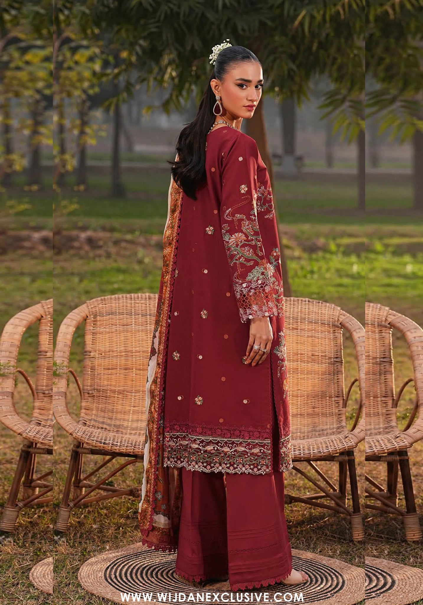 Ghazal by Ramsha | Unstitched Luxury Lawn Vol-06 Collection - 2026 (D-05)