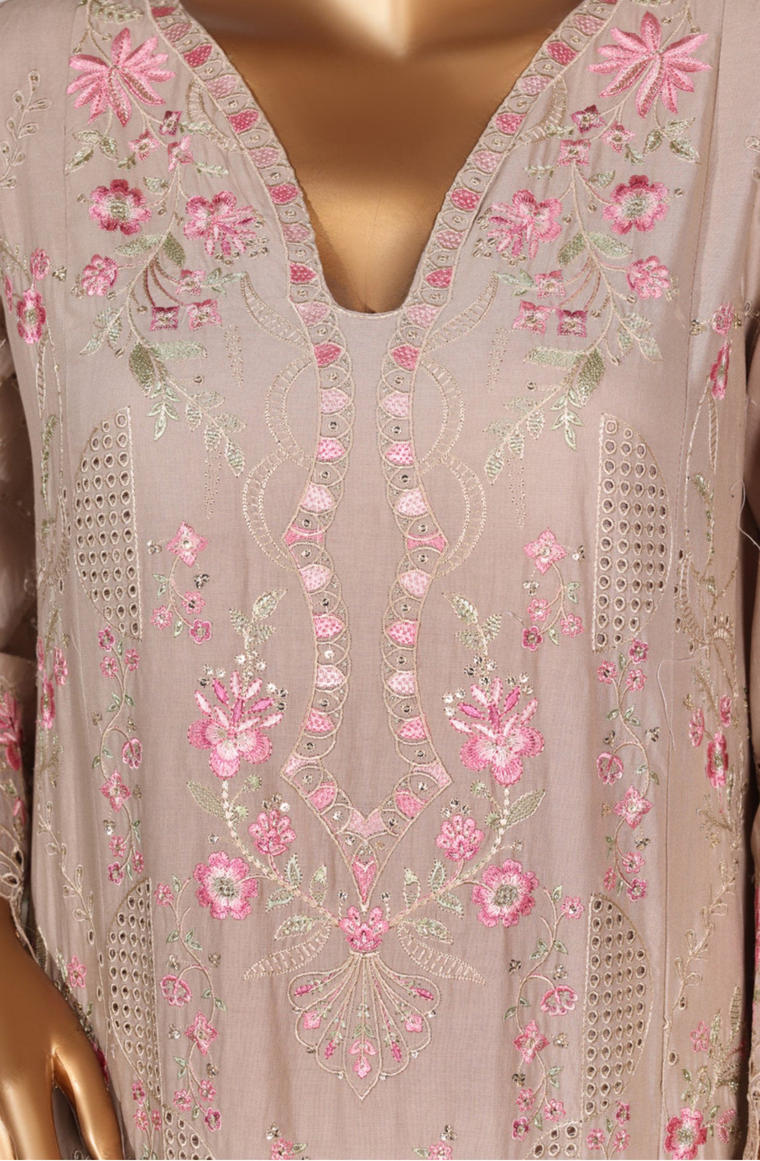 Bin Saeed Stitched Luxury Embroidered 3pc Vol-III Collection - 2026 (D-06)