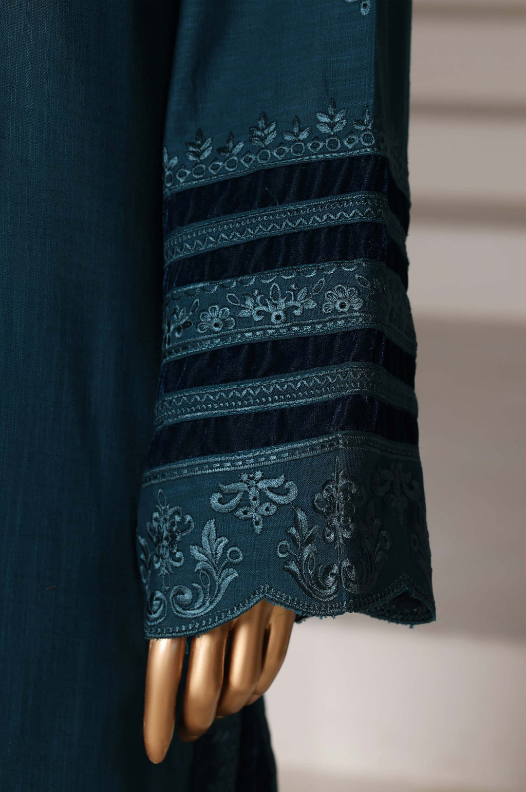 Sadabahar Stitched Cross Texture with Velvet Winter Collection - 2025 (ZINC)