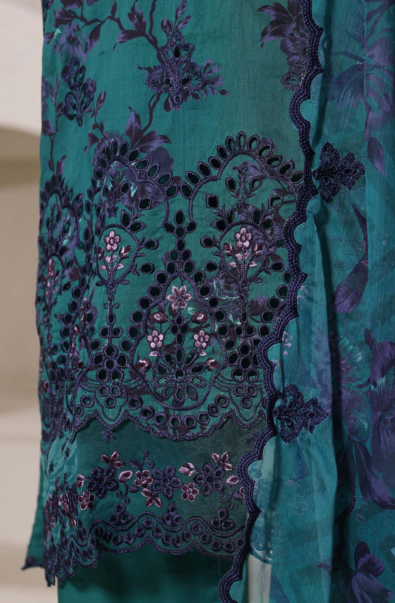 Sadabahar Signature Stitched Embroidered Lawn Vol-III Collection - 2026 (D-05)