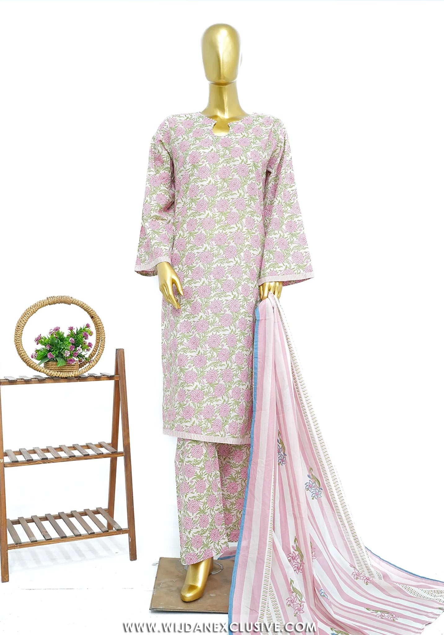 Bin Saeed Stitched Exclusive Printed Lawn Vol-09 Collection – 2026 (D-05)