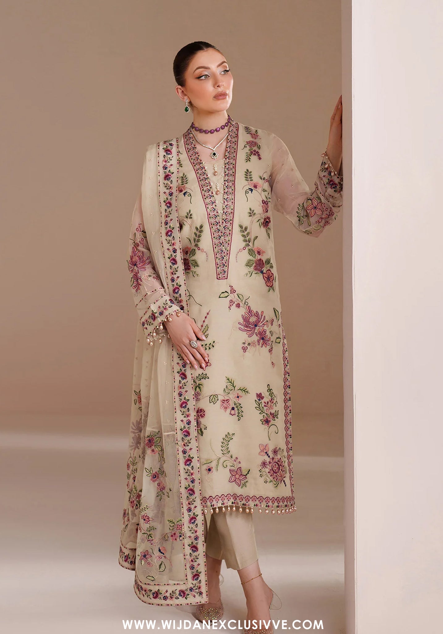 Alizeh Unstitched Threads Eid Festive Formal Collection - 2026 (VICTORIA)