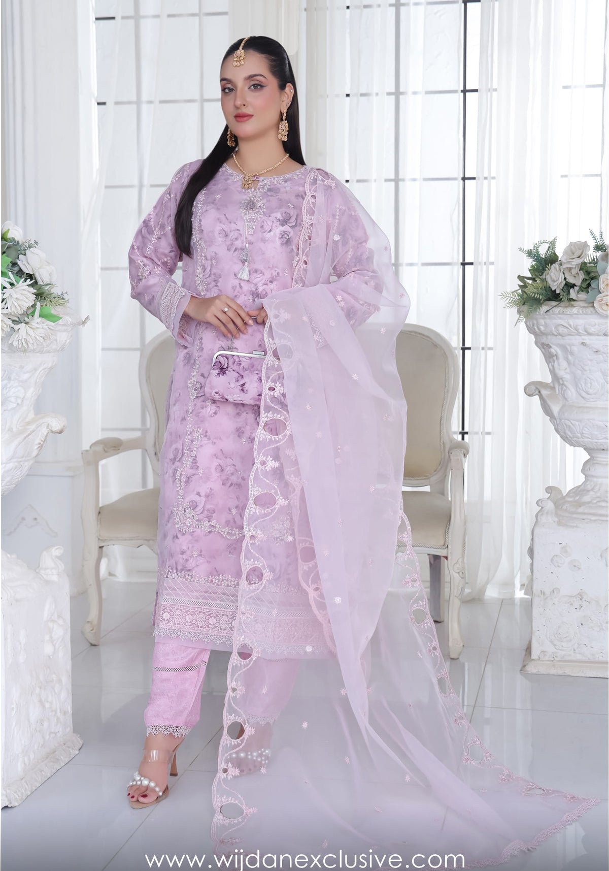 Bint-e-Noor Husna Festive Stitched Formal Collection'25 D-05