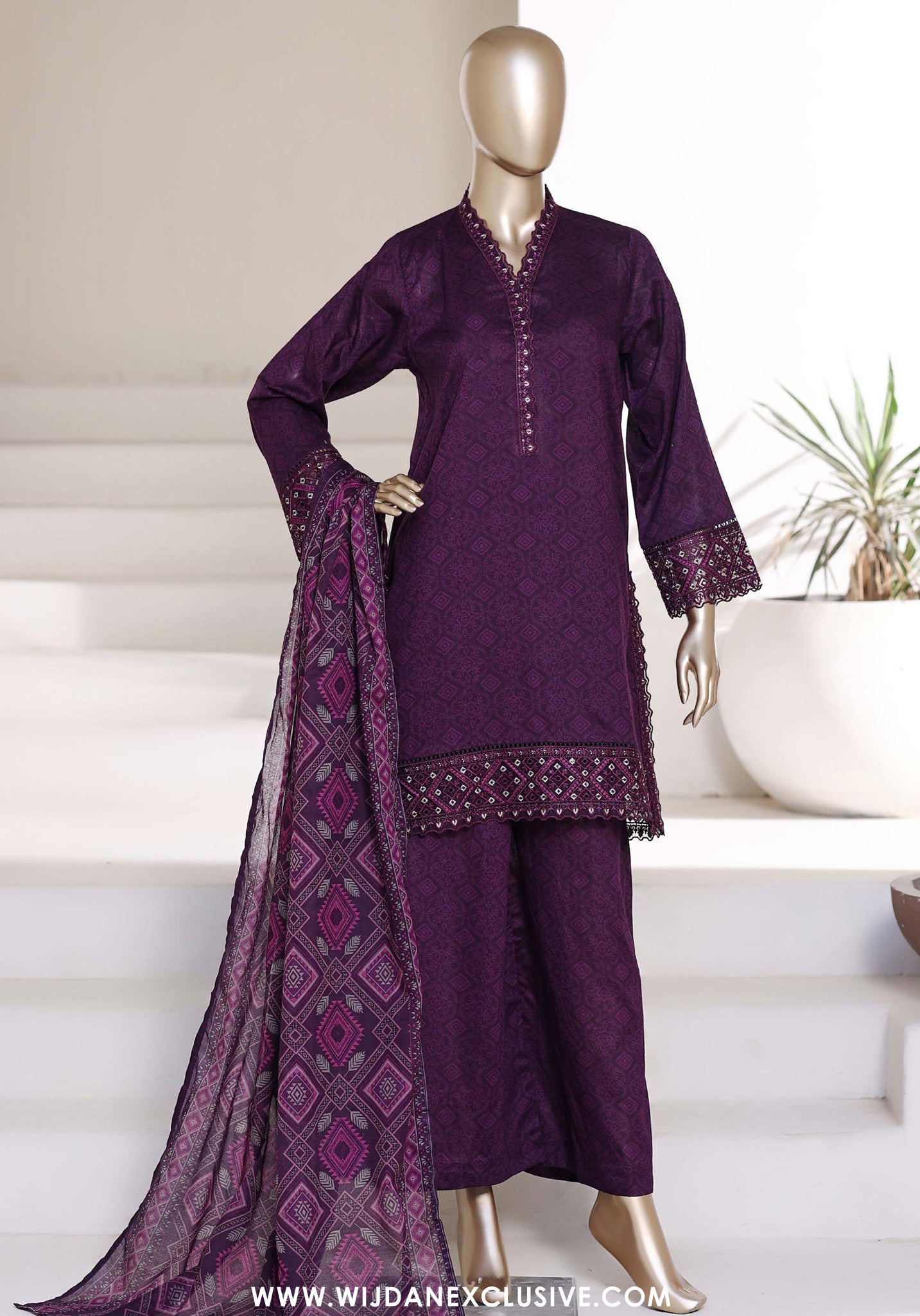 Malika by Sadabahar | Stitched Festive Vol-II Collection - 2026 (D-05)