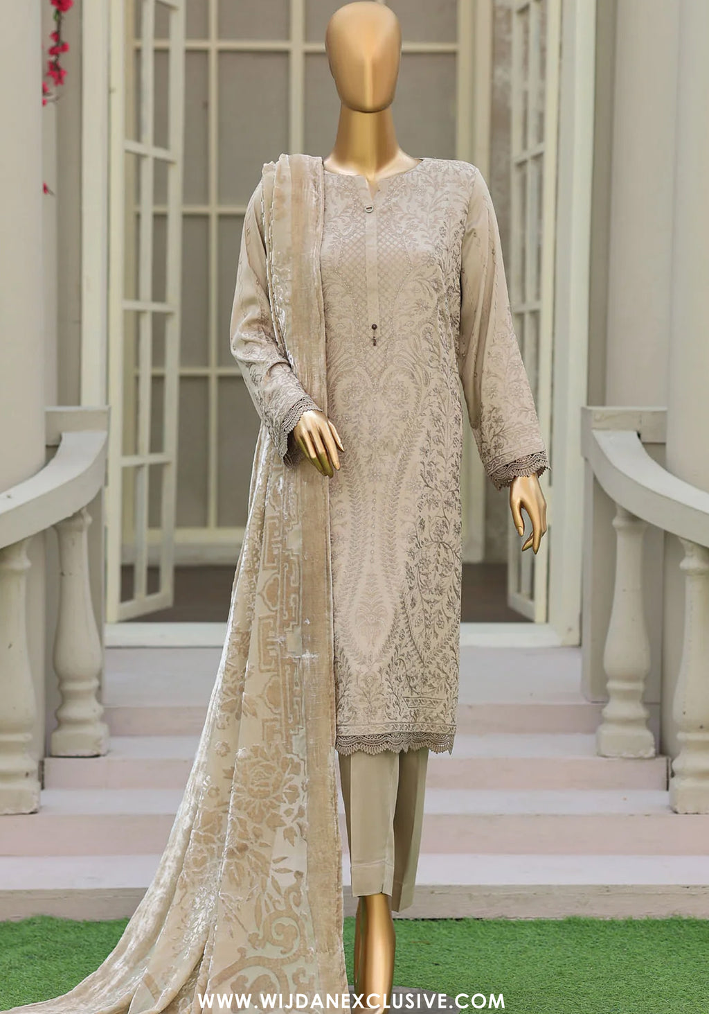 Royel Needleuork by HZ Textile | Unstitched Velevet Embroidered Collection'26 (D-05)