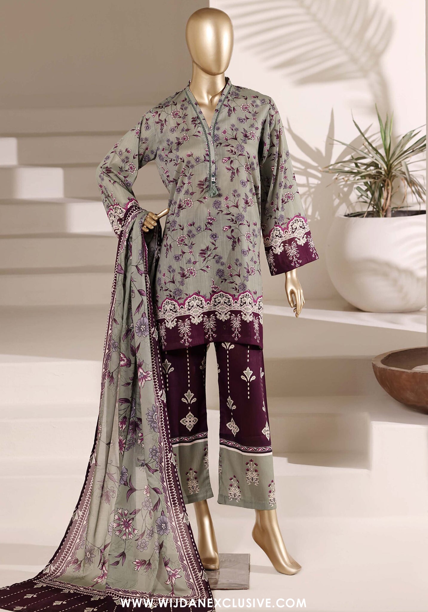 Sadabahar Stitched Printed Lawn Vol-08 Collection – 2026 (D-05)