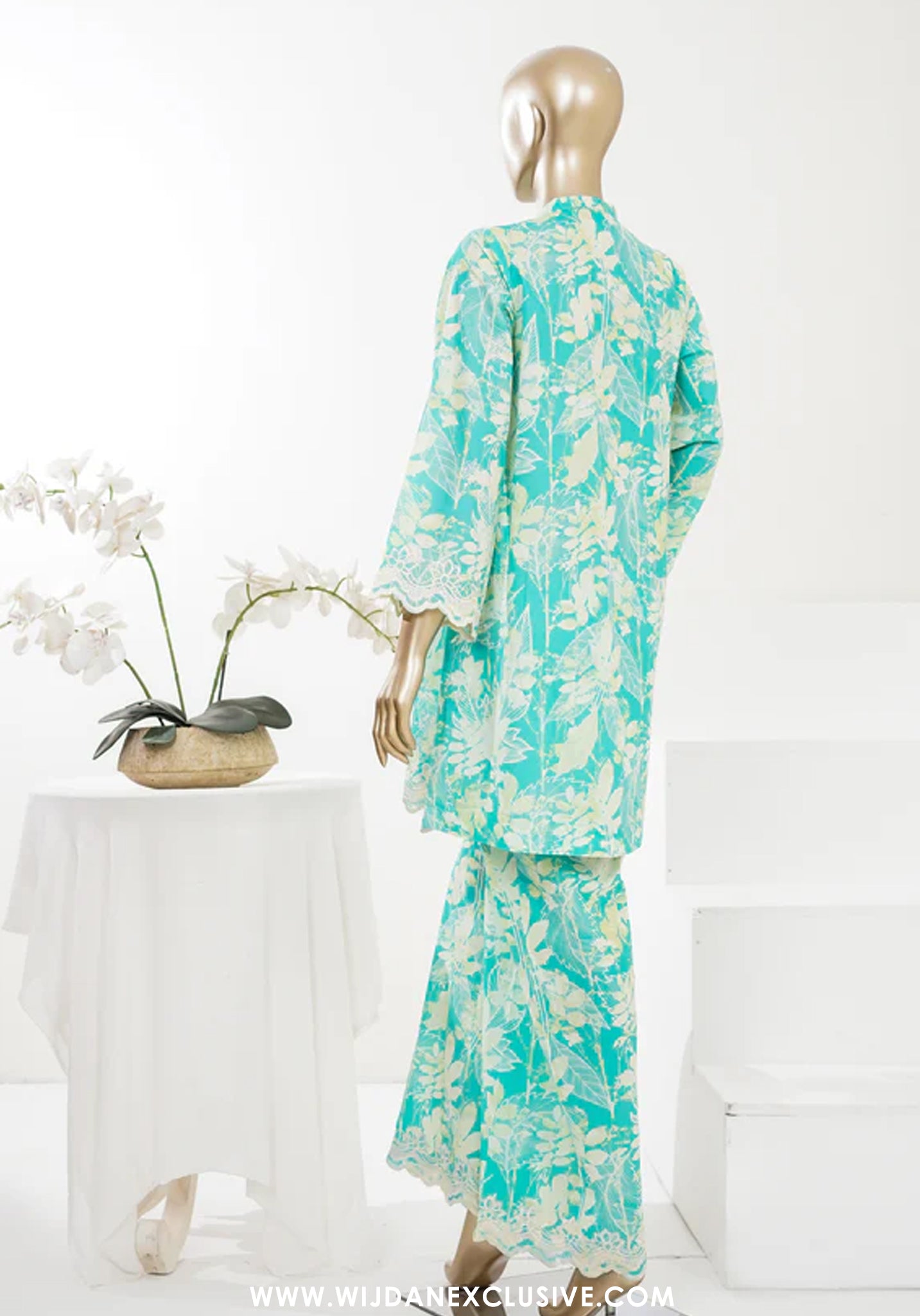 Summer Essentials by Amna Khadija | Stitched Embroidered 2PC Co-Ords Collection - 2026 (D-05)