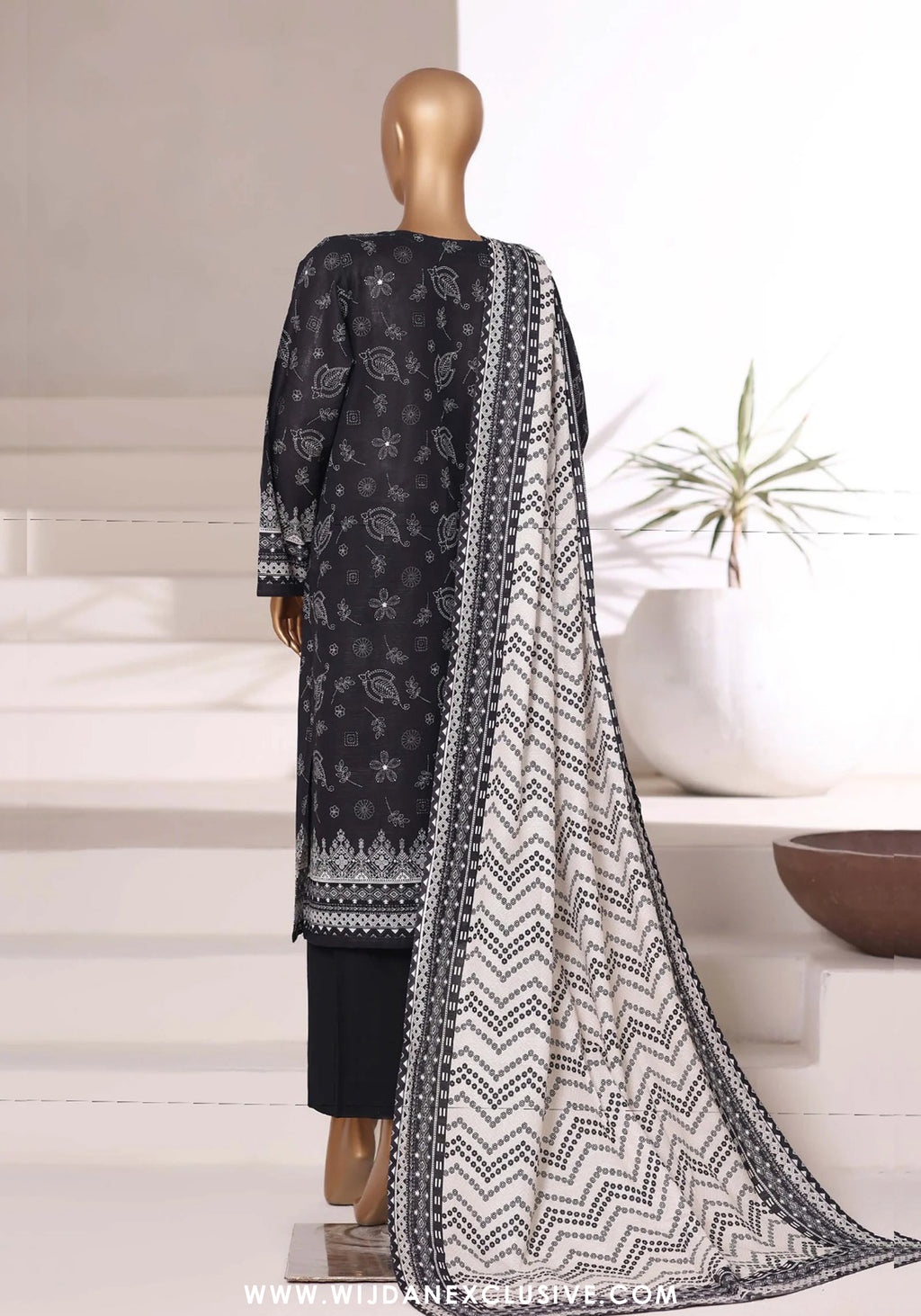 Sadabahar Printed Stitched Khaddar 3PC Collection - 2025 (BLACK D-07)