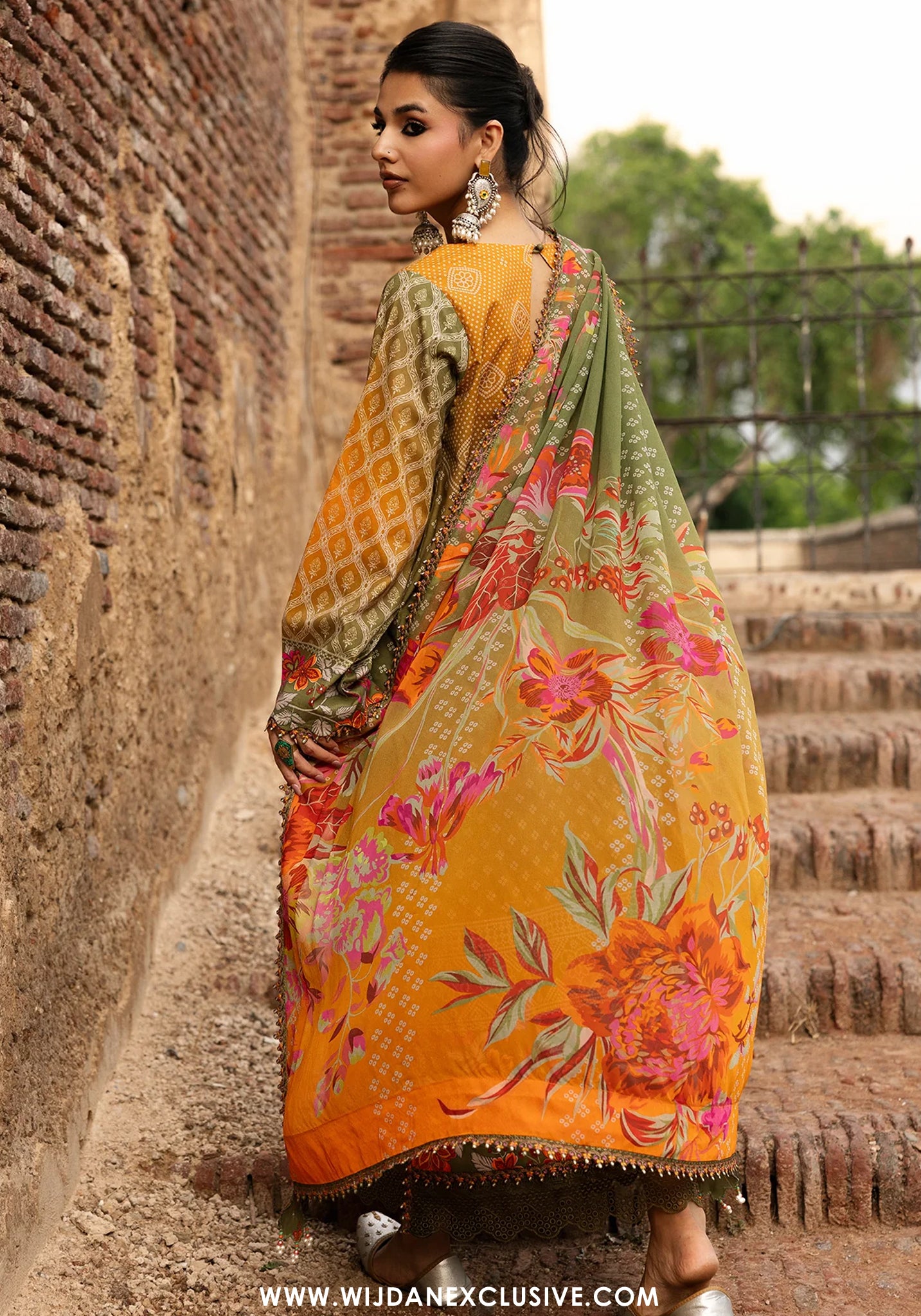 Charizma Chunri Unstitched Embroidered Lawn Vol-01 Collection - 2026 (CHN6-05)