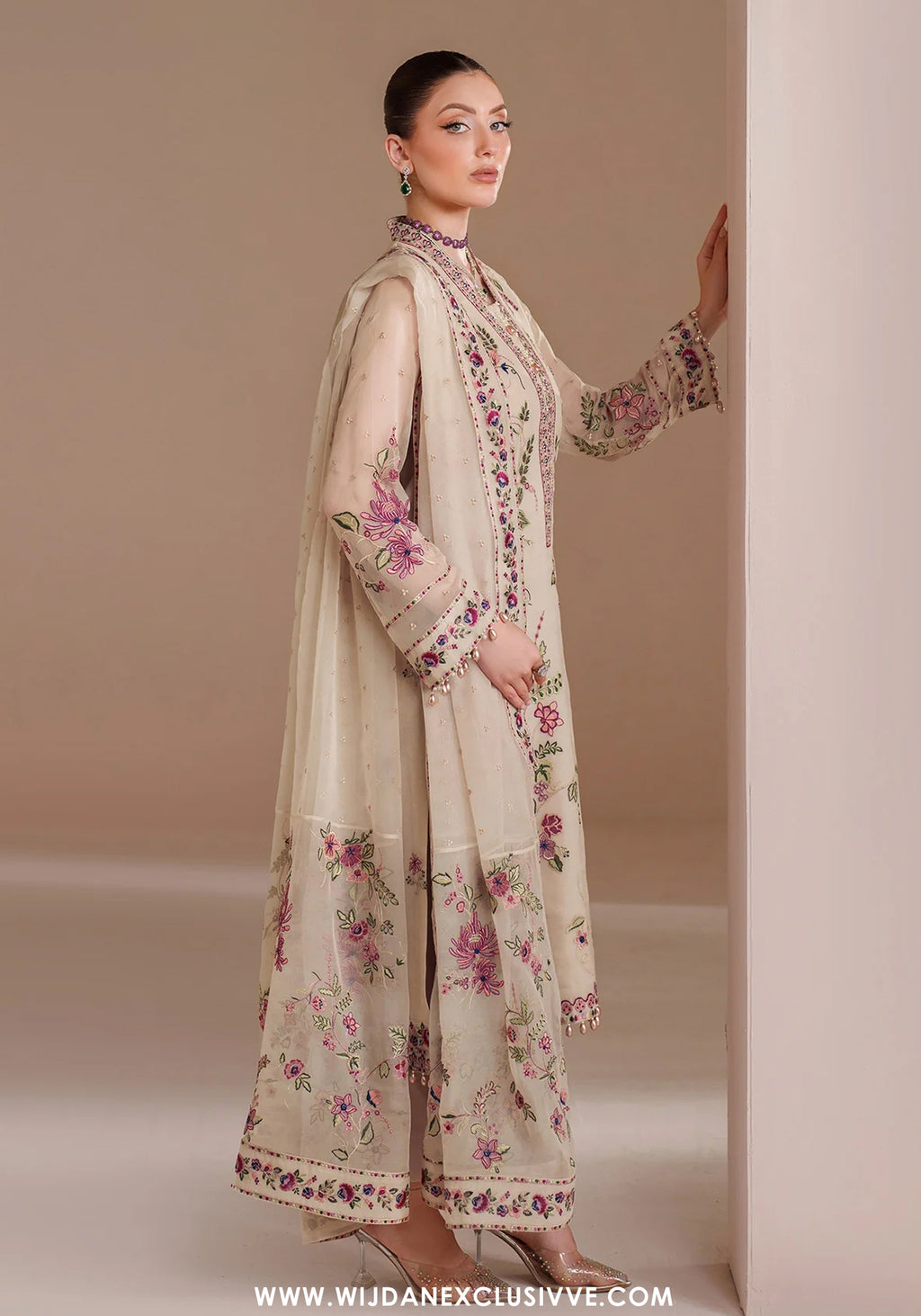 Alizeh Unstitched Threads Eid Festive Formal Collection - 2026 (VICTORIA)