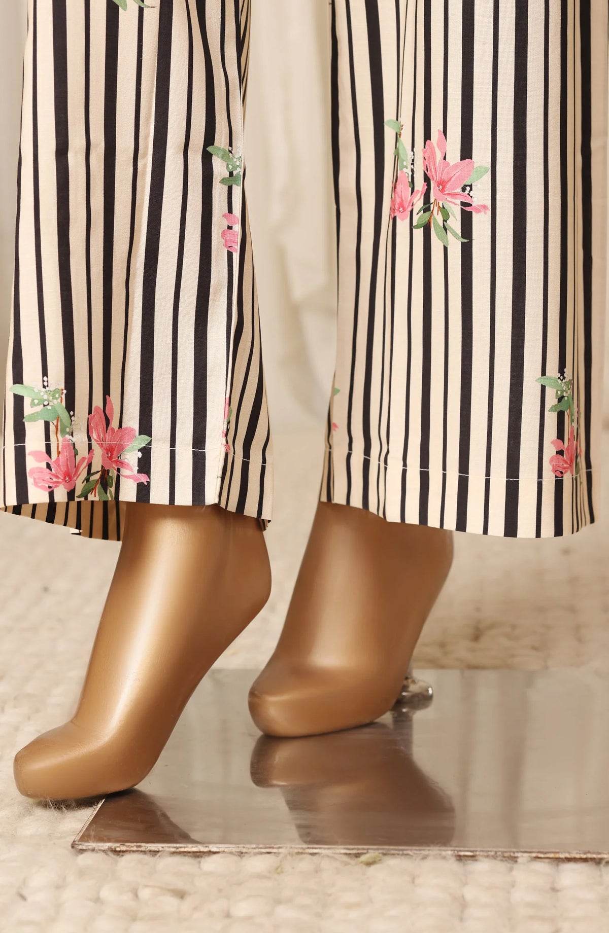 Sadabahar Stitched Printed Linen Collection - 2026 (D-05)