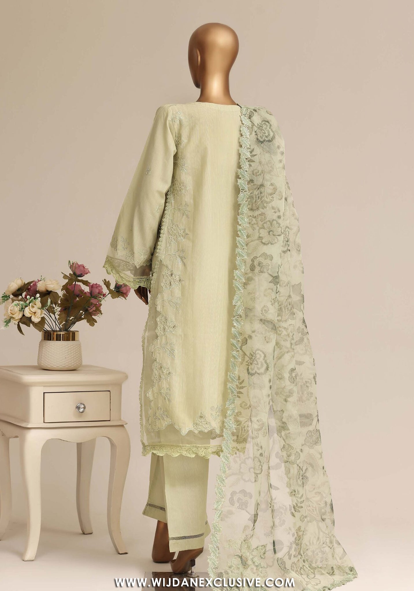 Sadabahar Stitched Luxury Embroidered Festive Vol-07 Collection - 2026 (D-06)