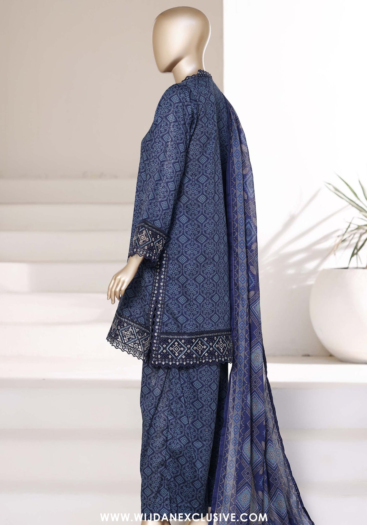 Malika by Sadabahar | Stitched Festive Vol-II Collection - 2026 (D-06)