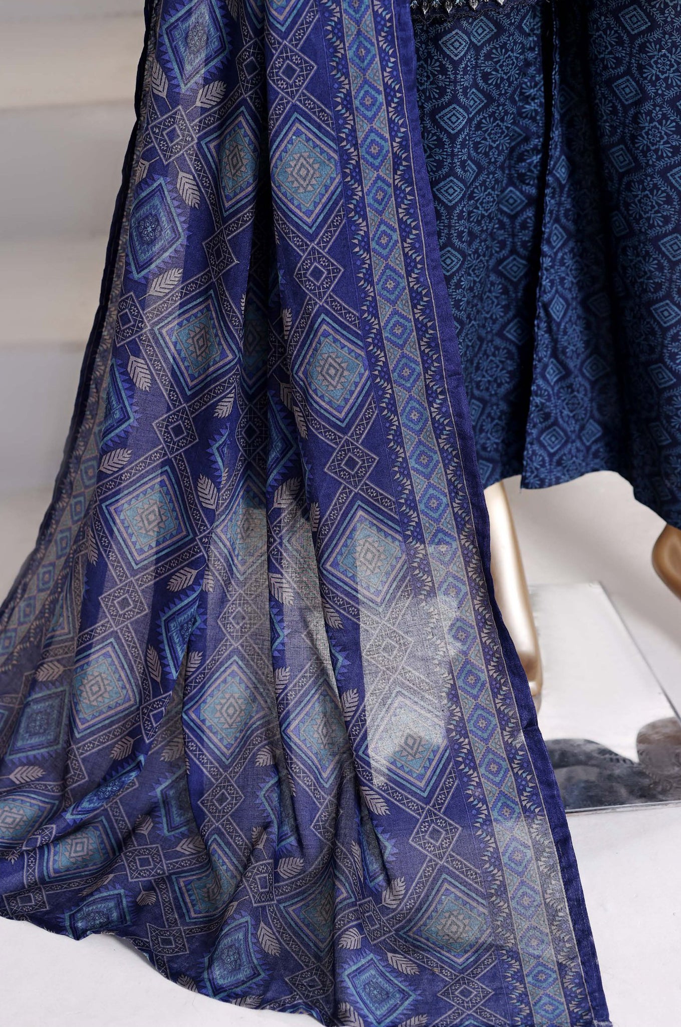 Malika by Sadabahar | Stitched Festive Vol-II Collection - 2026 (D-06)