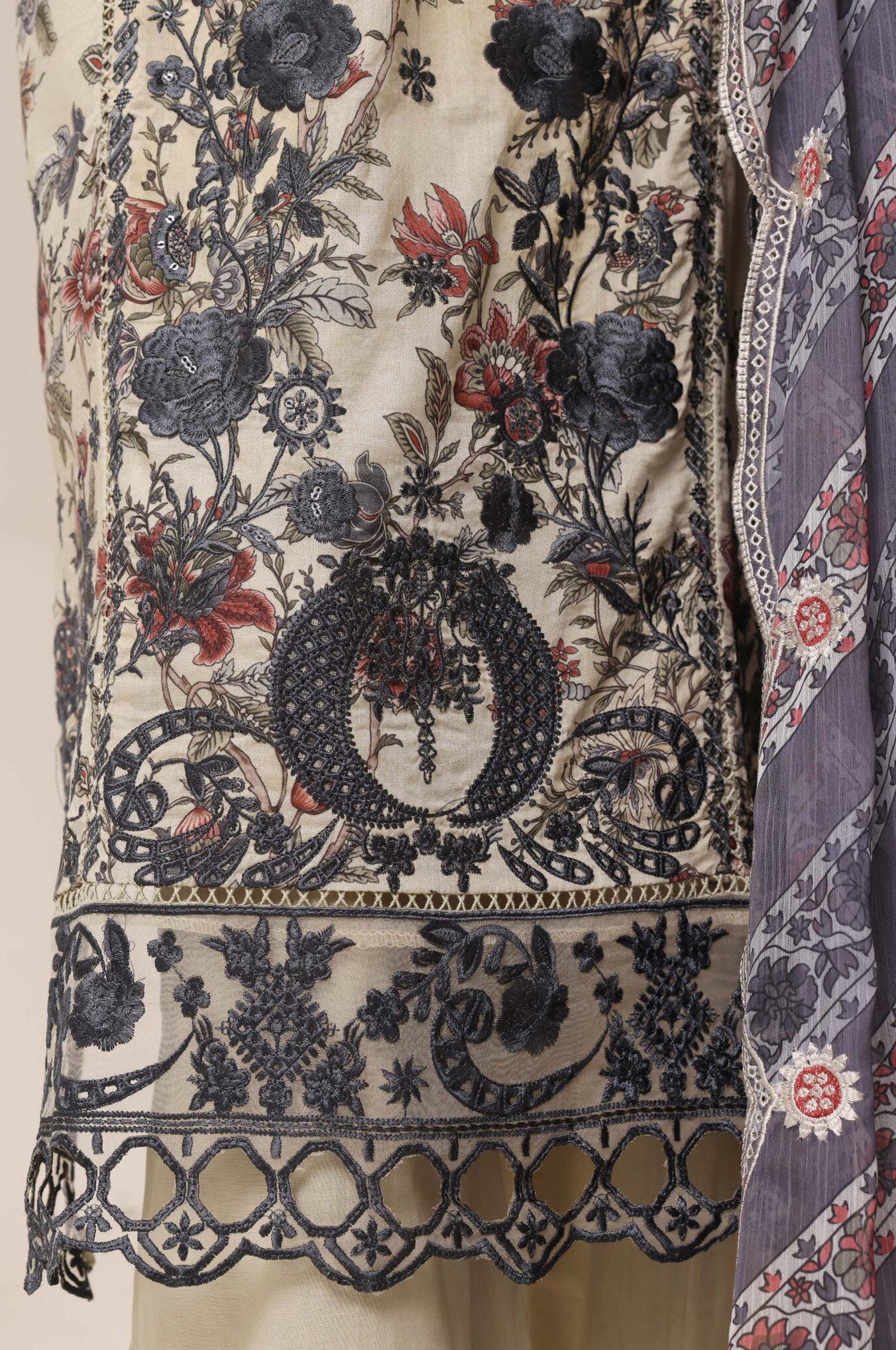 Signature by Sadabahar | Stitched Embroidered Festive Collection - 2026 (D-06)