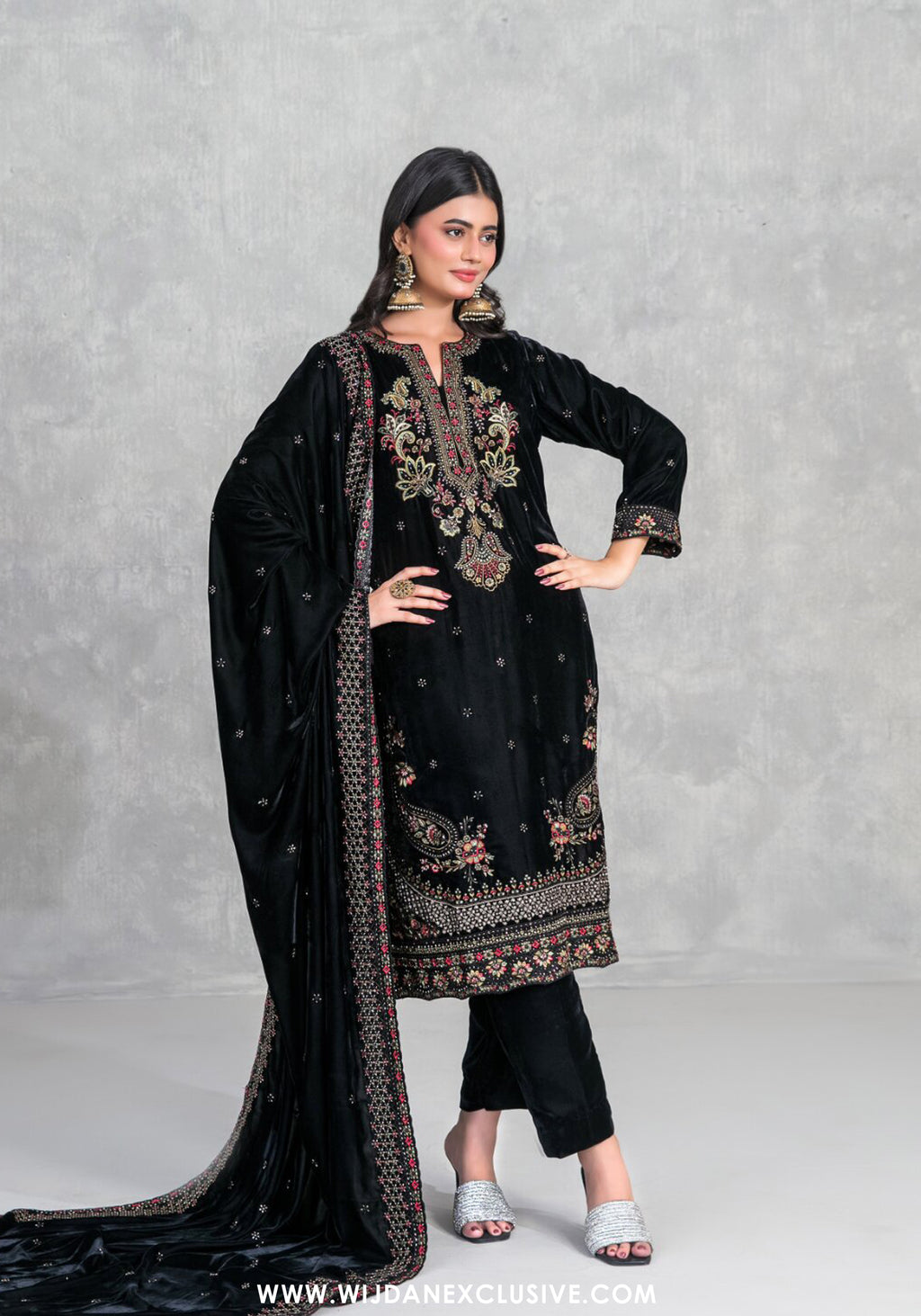 Sincera by Tawakkal | Unstitched Fancy Embroidered Velvet Collection - 2026 (D-5709)