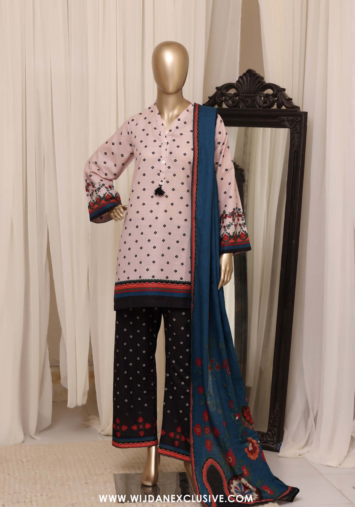 Sadabahar Stitched Printed Khaddar Collection - 2026 (D-06)