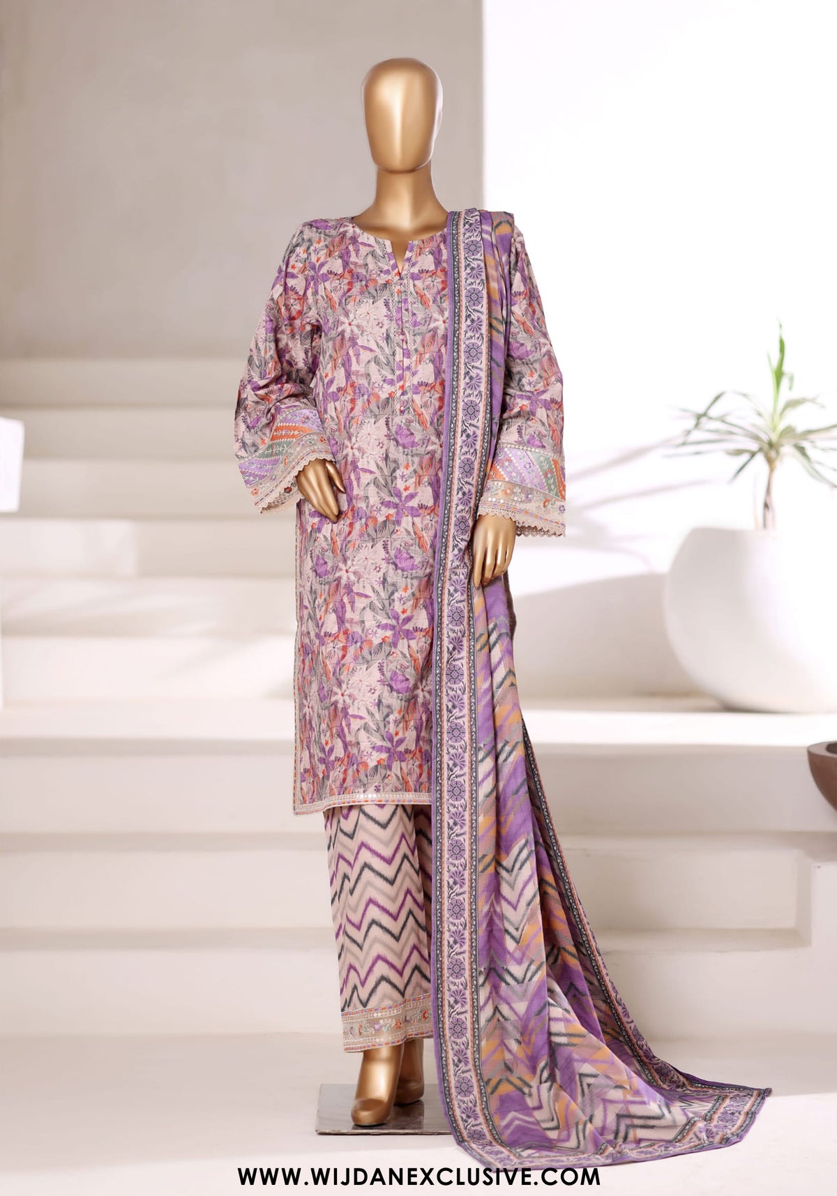 Malika by Sadabahar | Stitched Embroidered Khaddar Collection - 2025 (LILAC)