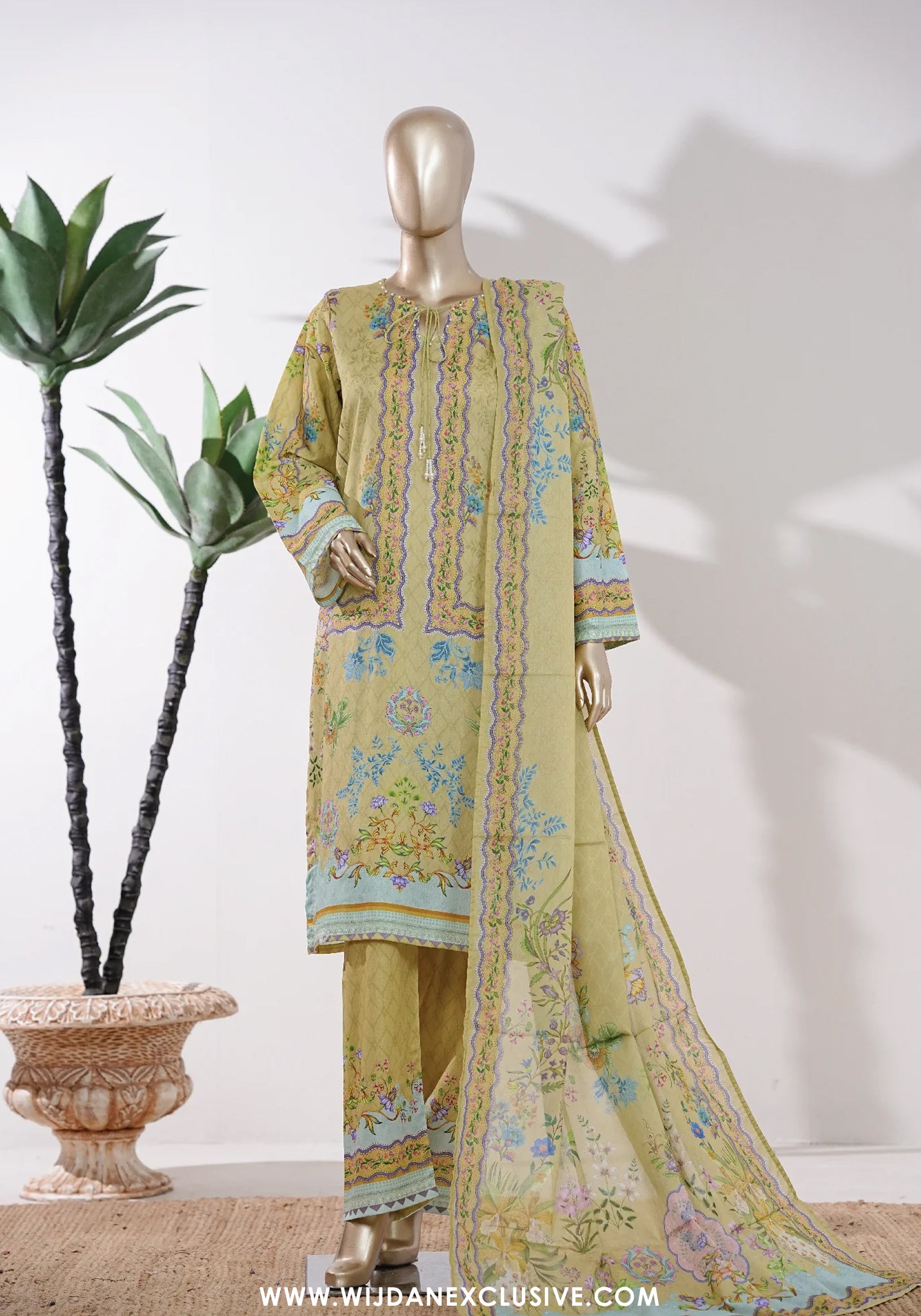 Bin Saeed Stitched Exclusive Printed Lawn Vol-07 Collection – 2026 (D-06)