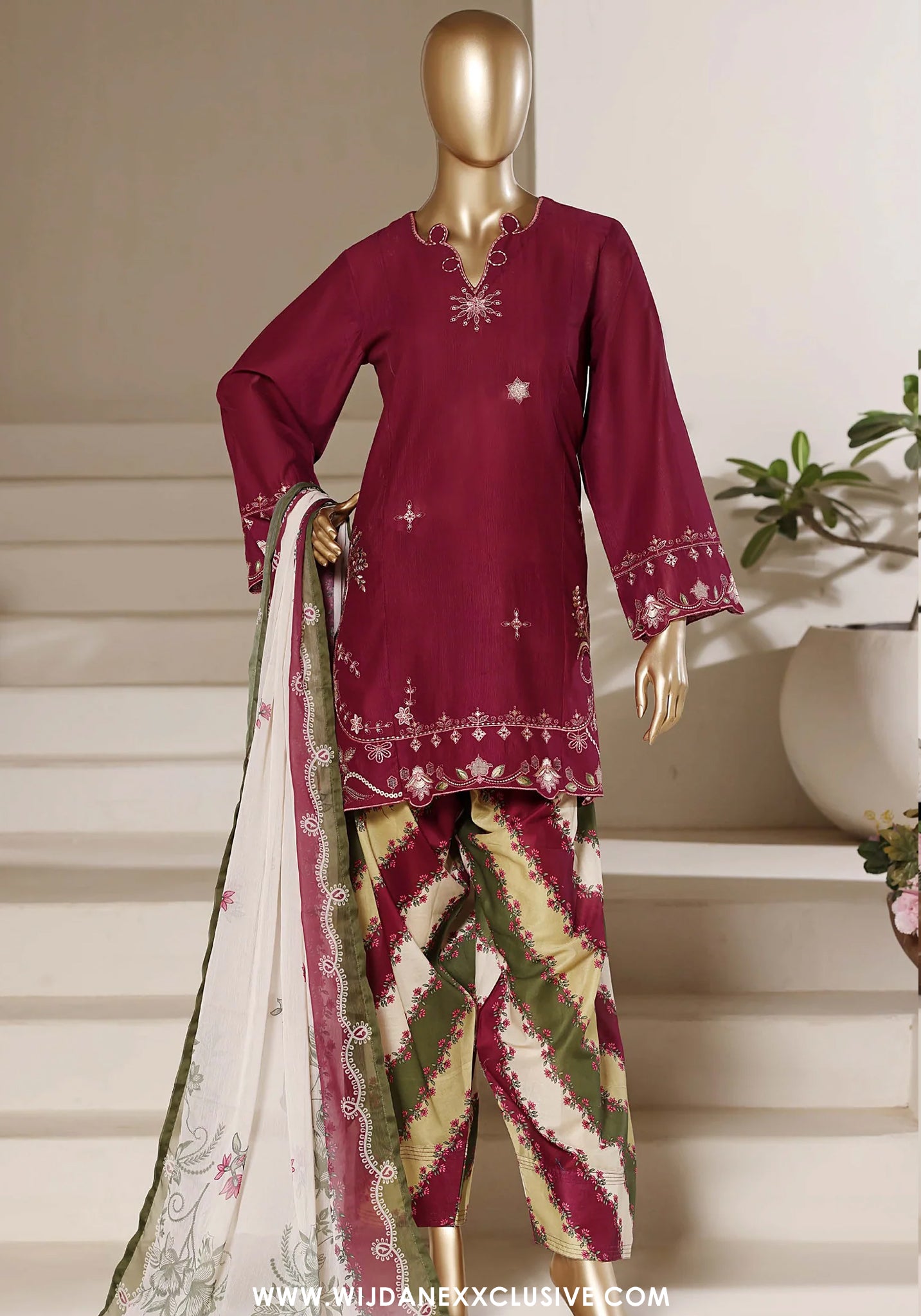 Eclair by Sadabahar | Stitched 3pc Embroidered Lawn Vol-02 Collection - 2026 (D-06)